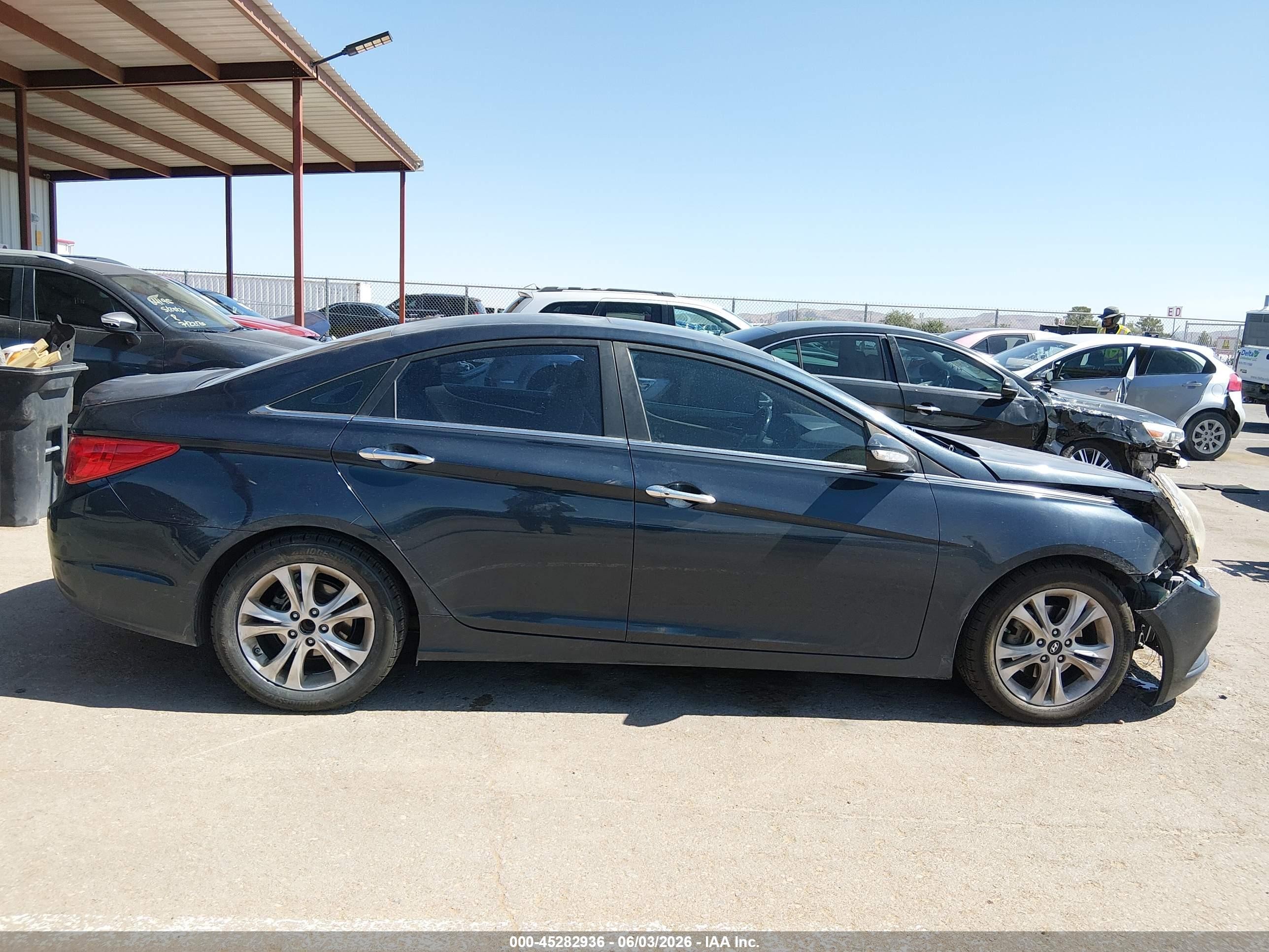 2011 Hyundai Sonata Limited Dark Blue vin: 5NPEC4AC5BH048306