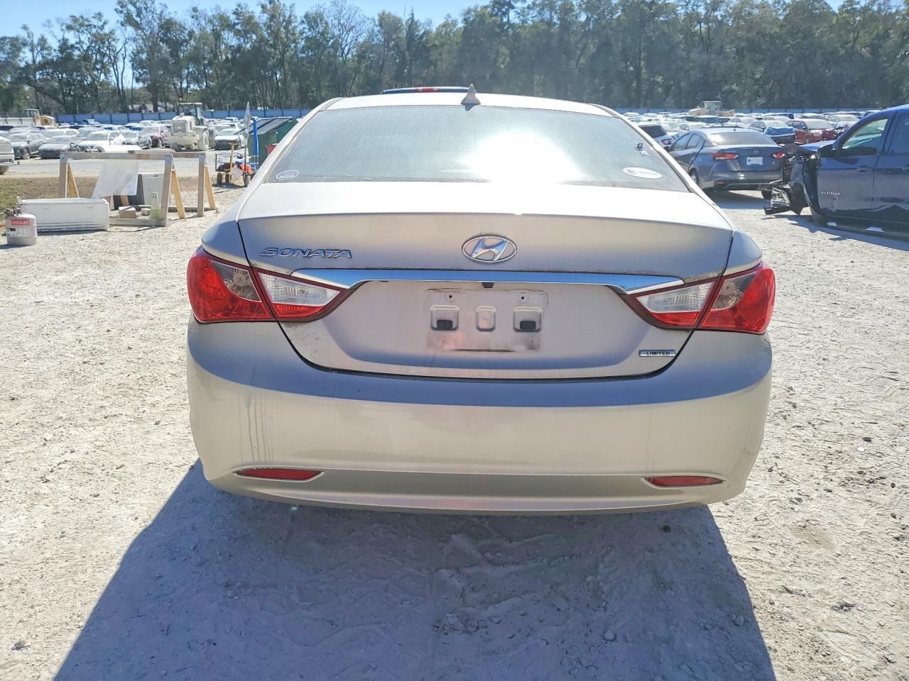 2011 Hyundai Sonata Limited Beige vin: 5NPEC4AC5BH062271