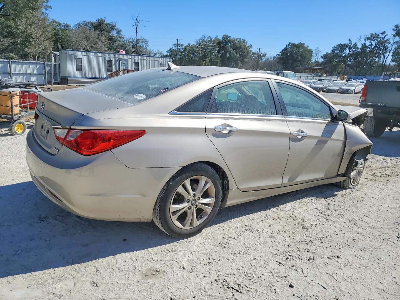 2011 Hyundai Sonata Limited Beige vin: 5NPEC4AC5BH062271