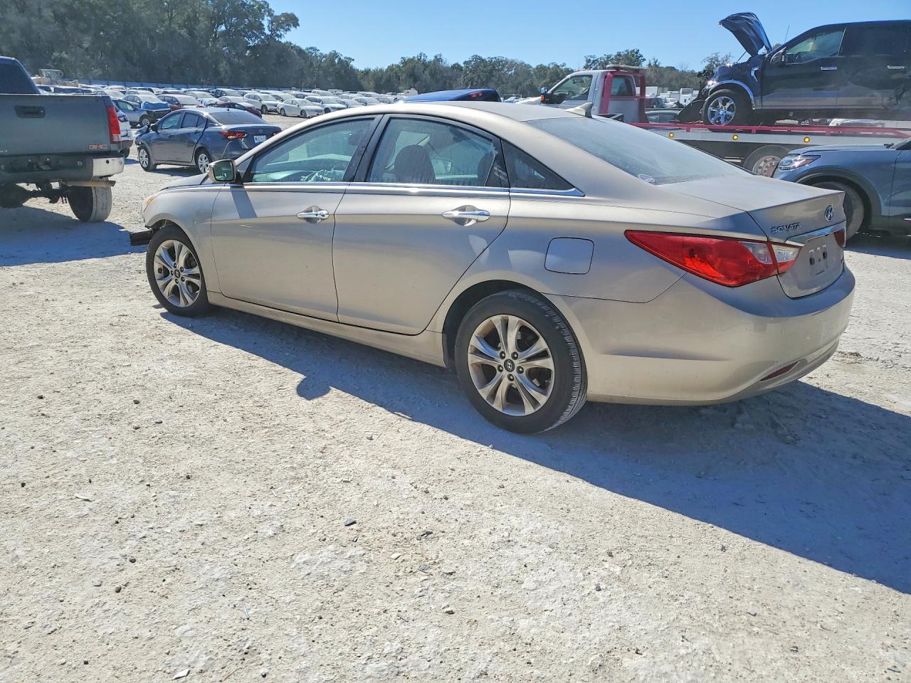 2011 Hyundai Sonata Limited Beige vin: 5NPEC4AC5BH062271
