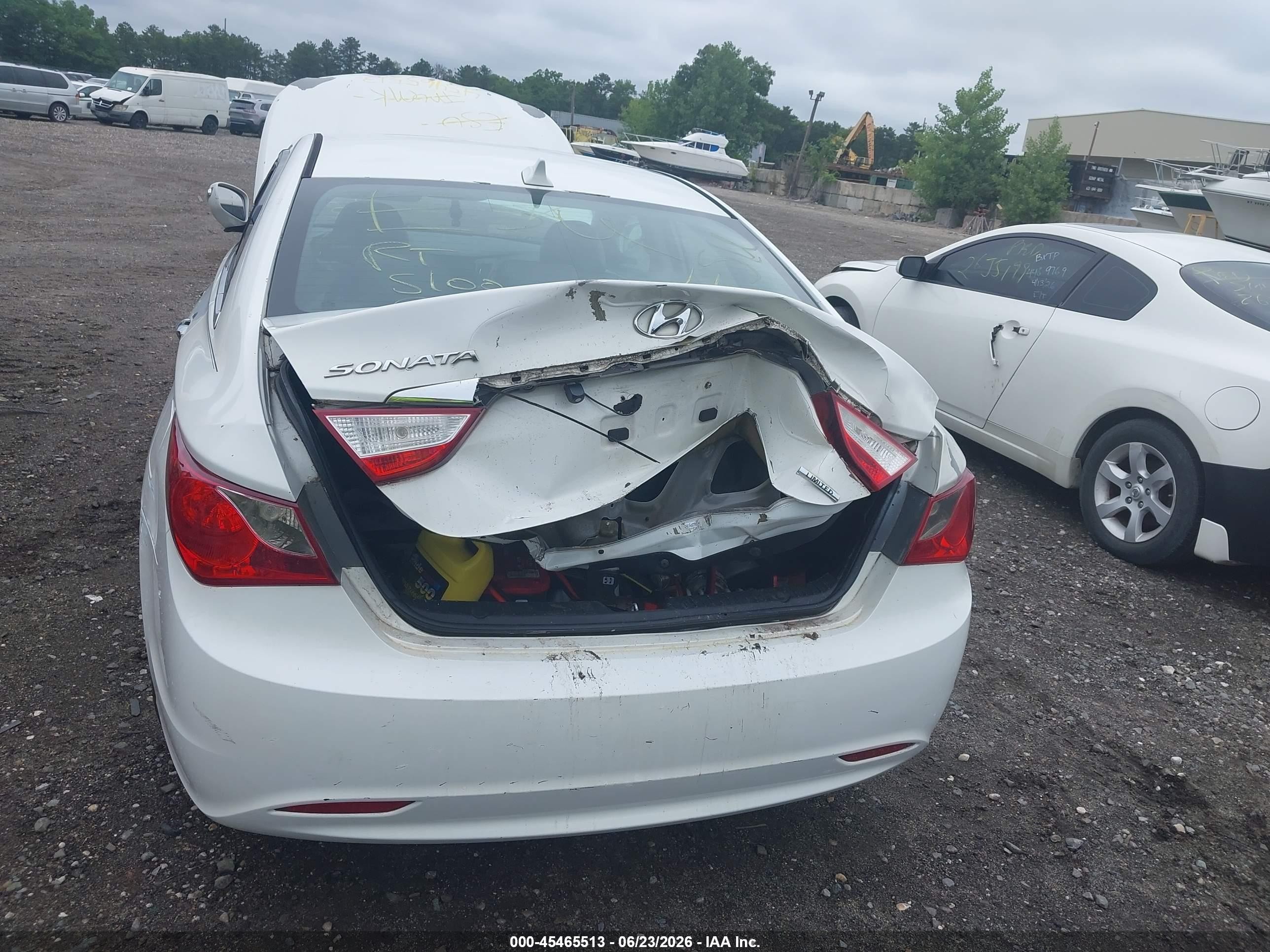 2011 Hyundai Sonata Limited White vin: 5NPEC4AC5BH079765
