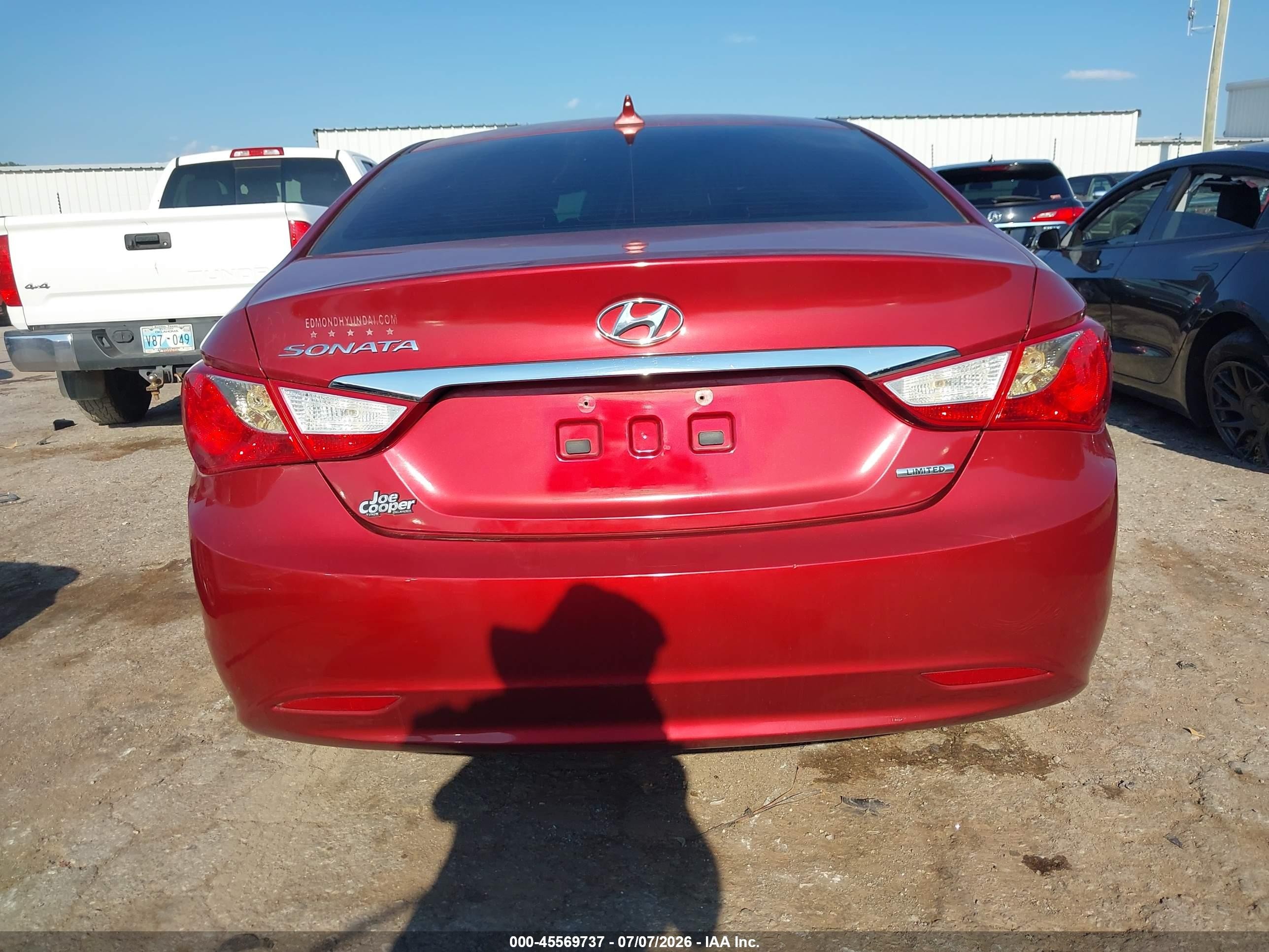 2011 Hyundai Sonata Limited Red vin: 5NPEC4AC5BH083007