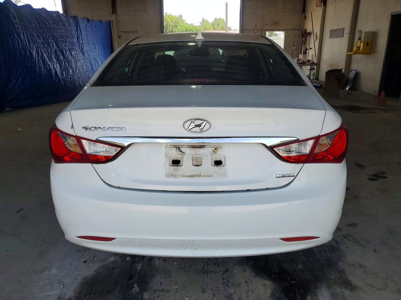 2011 Hyundai Sonata Limited White vin: 5NPEC4AC5BH118645