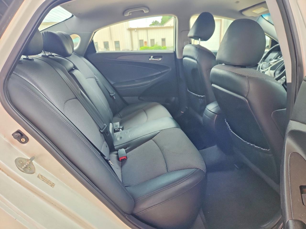 2011 Hyundai Sonata Se White vin: 5NPEC4AC5BH122808