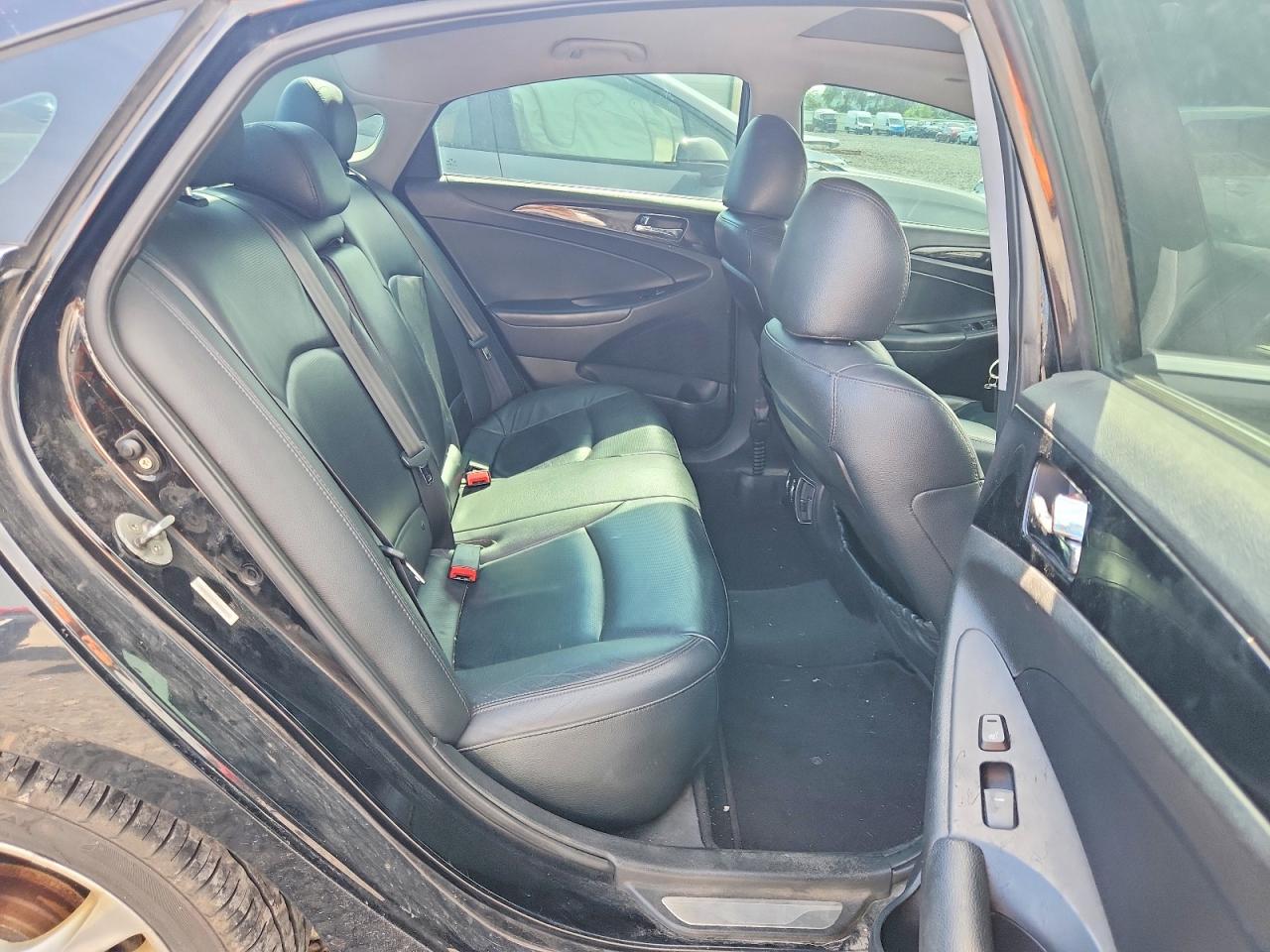 2011 Hyundai Sonata Limited Black vin: 5NPEC4AC5BH138782