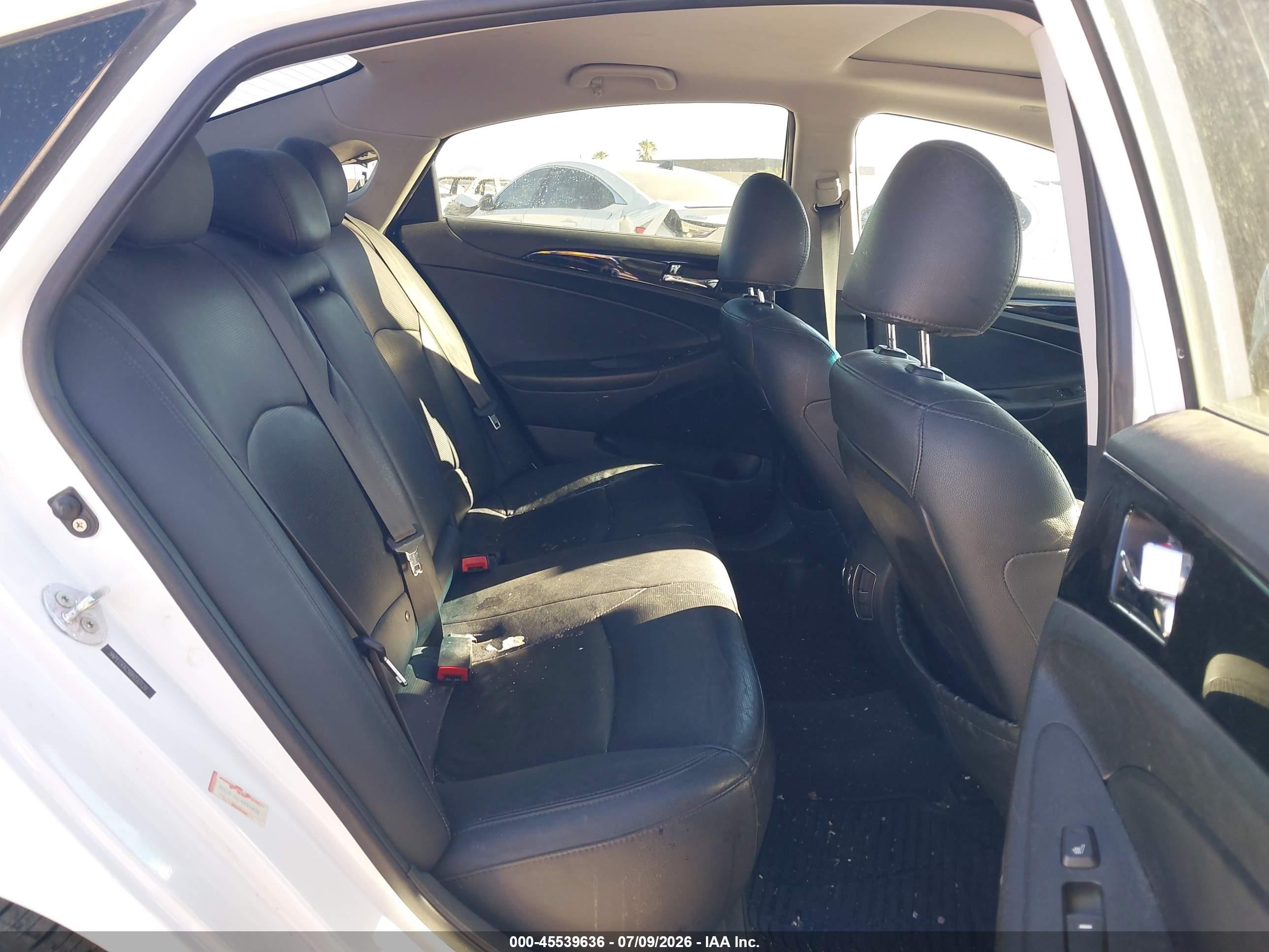 2011 Hyundai Sonata Limited White vin: 5NPEC4AC5BH237120