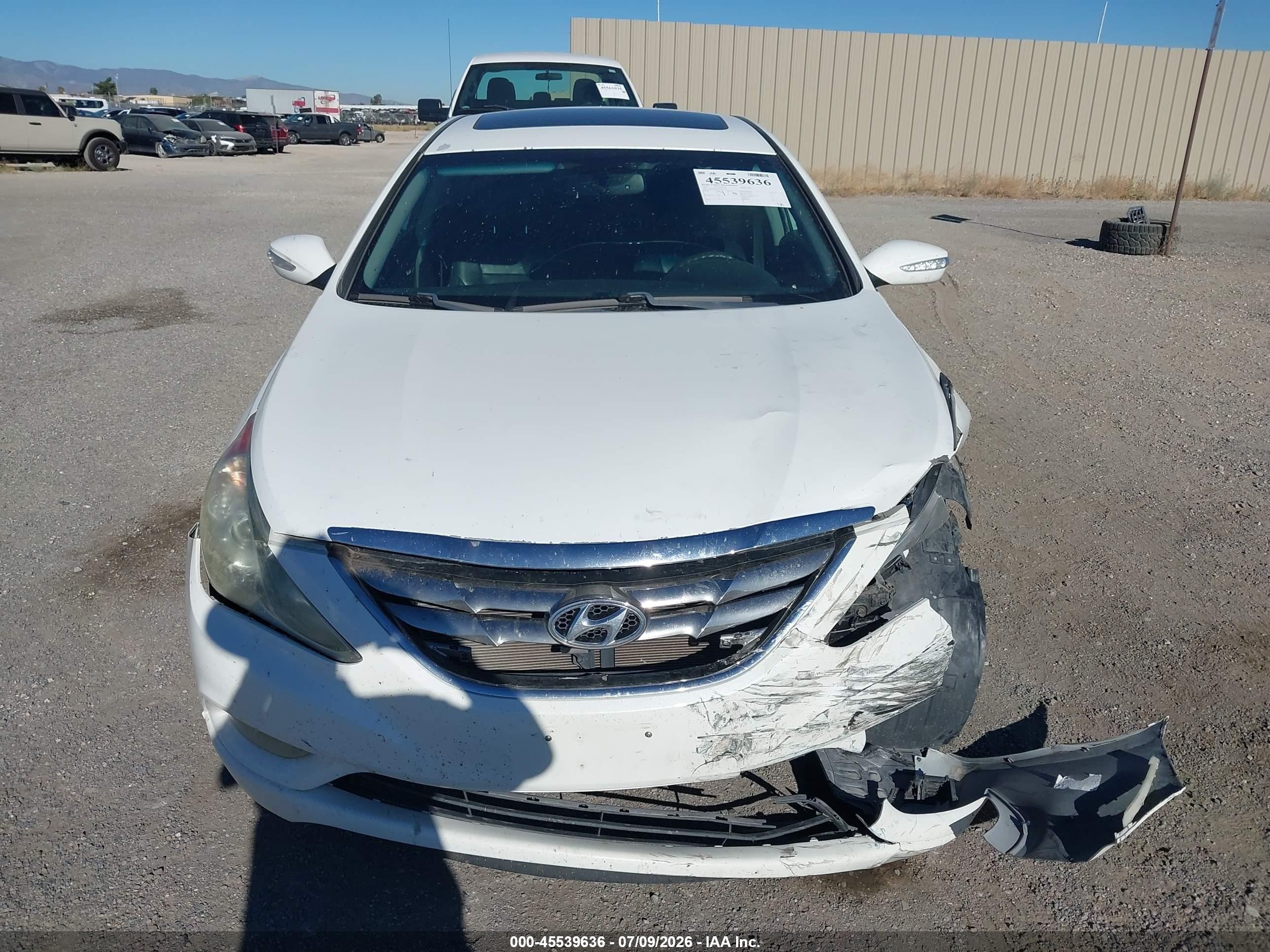 2011 Hyundai Sonata Limited White vin: 5NPEC4AC5BH237120