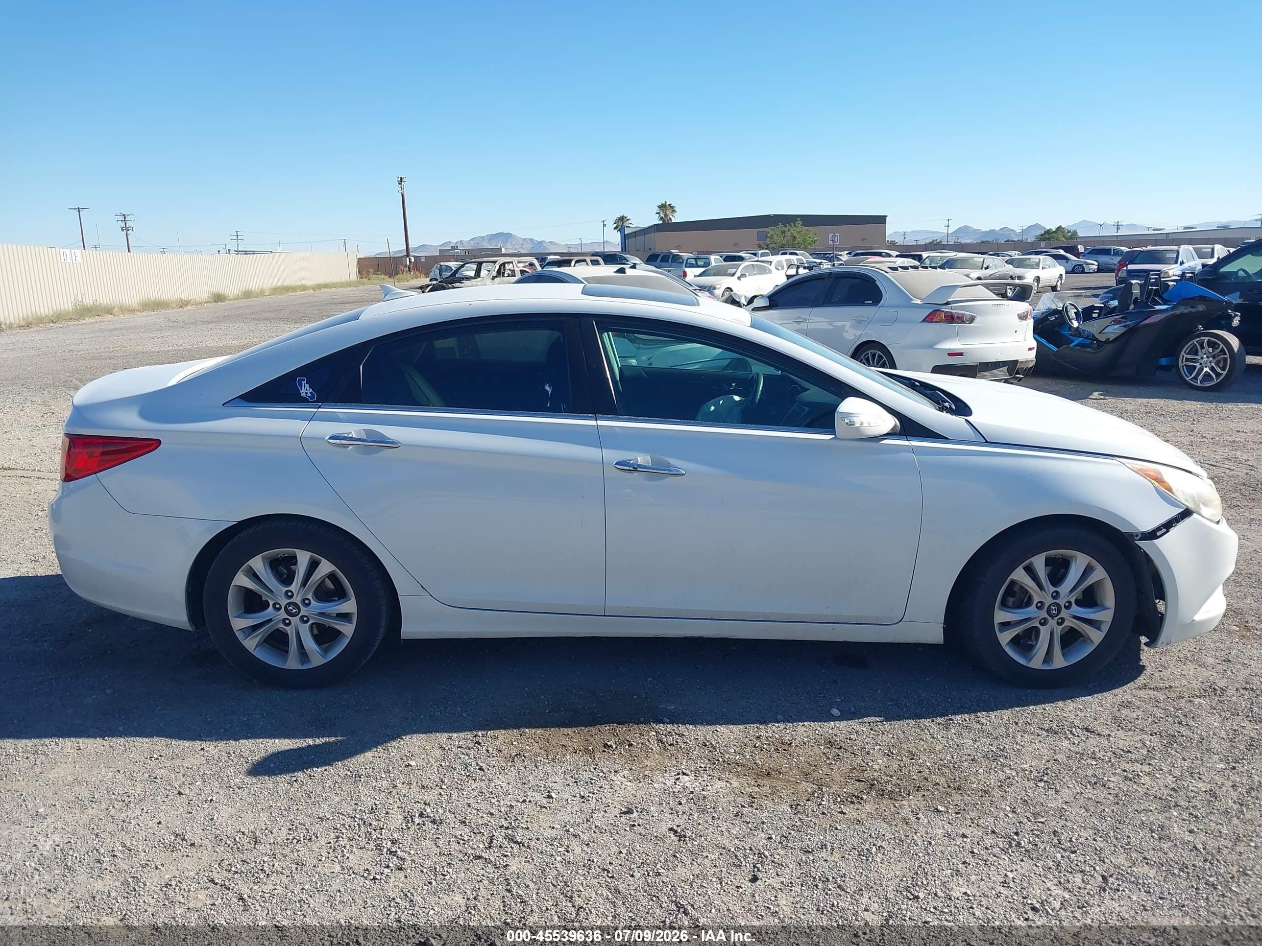 2011 Hyundai Sonata Limited White vin: 5NPEC4AC5BH237120