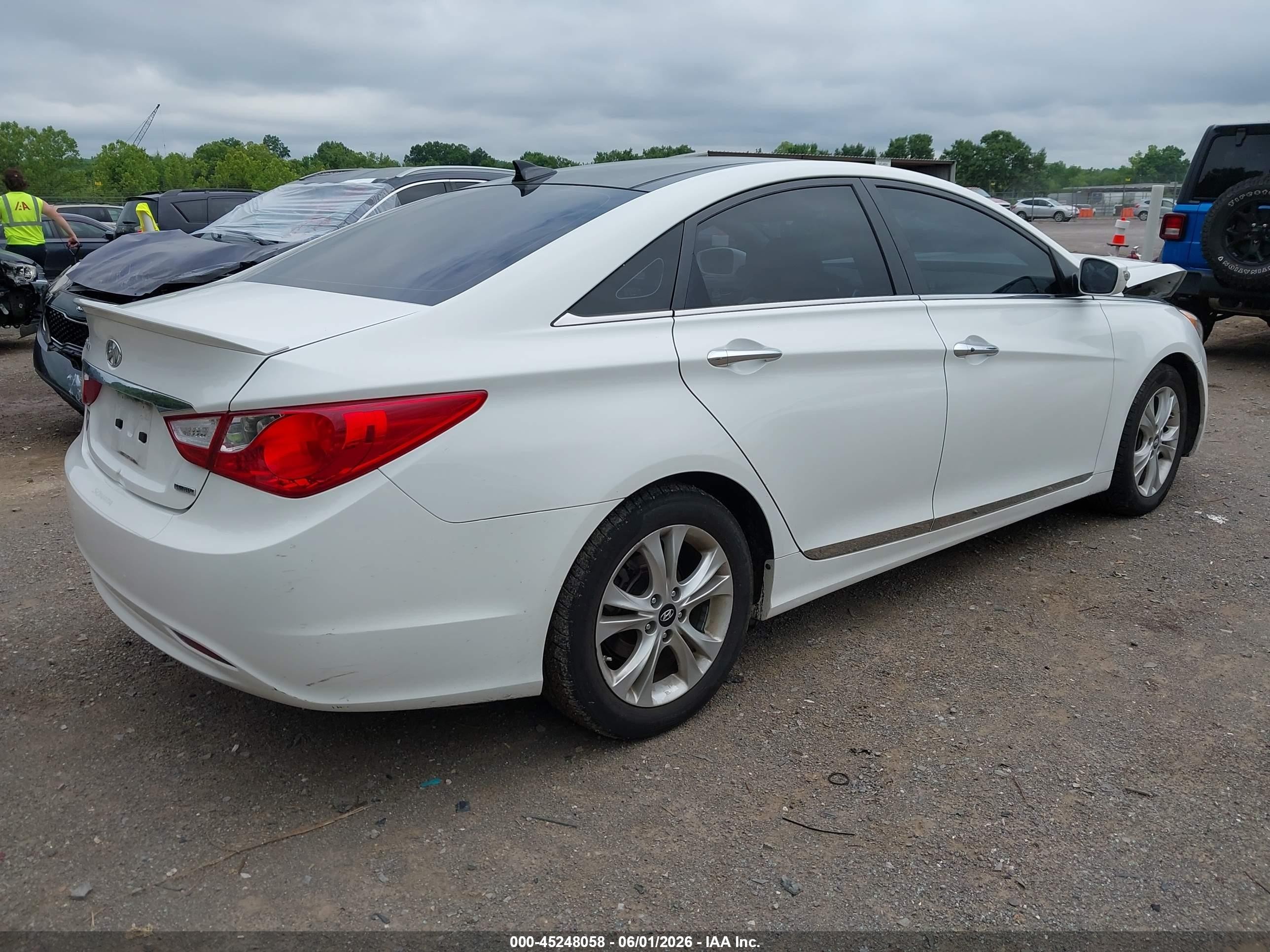2012 Hyundai Sonata Limited White vin: 5NPEC4AC5CH450621