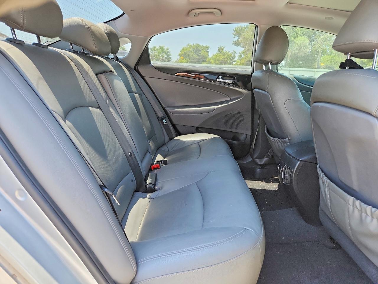 2013 Hyundai Sonata Limited Silver vin: 5NPEC4AC5DH505294