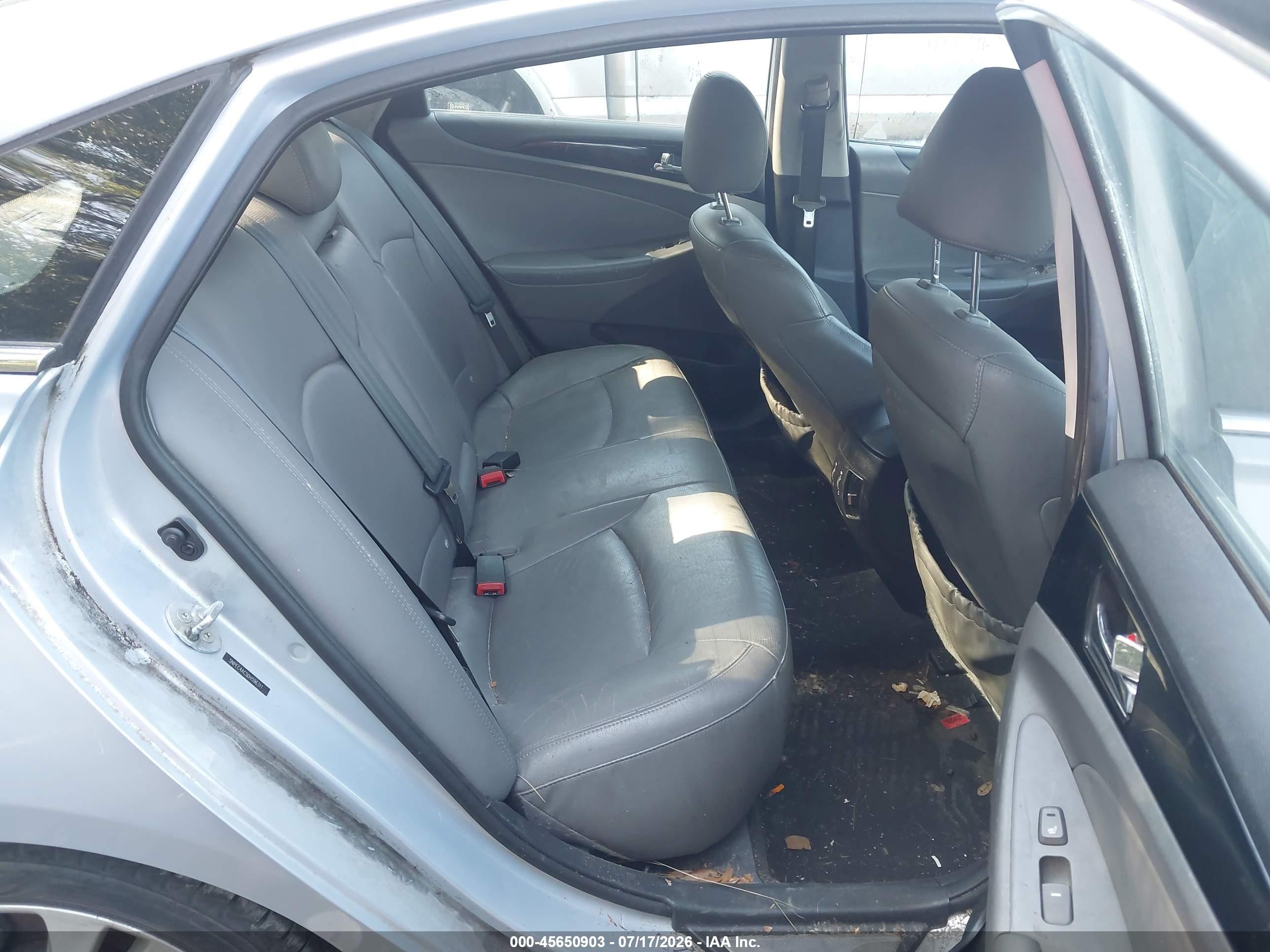 2013 Hyundai Sonata Limited Silver vin: 5NPEC4AC5DH596311