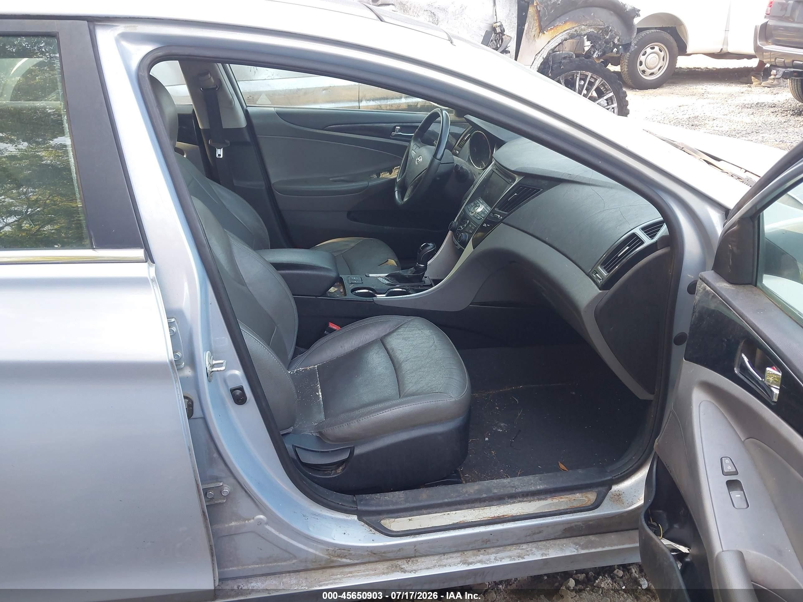 2013 Hyundai Sonata Limited Silver vin: 5NPEC4AC5DH596311