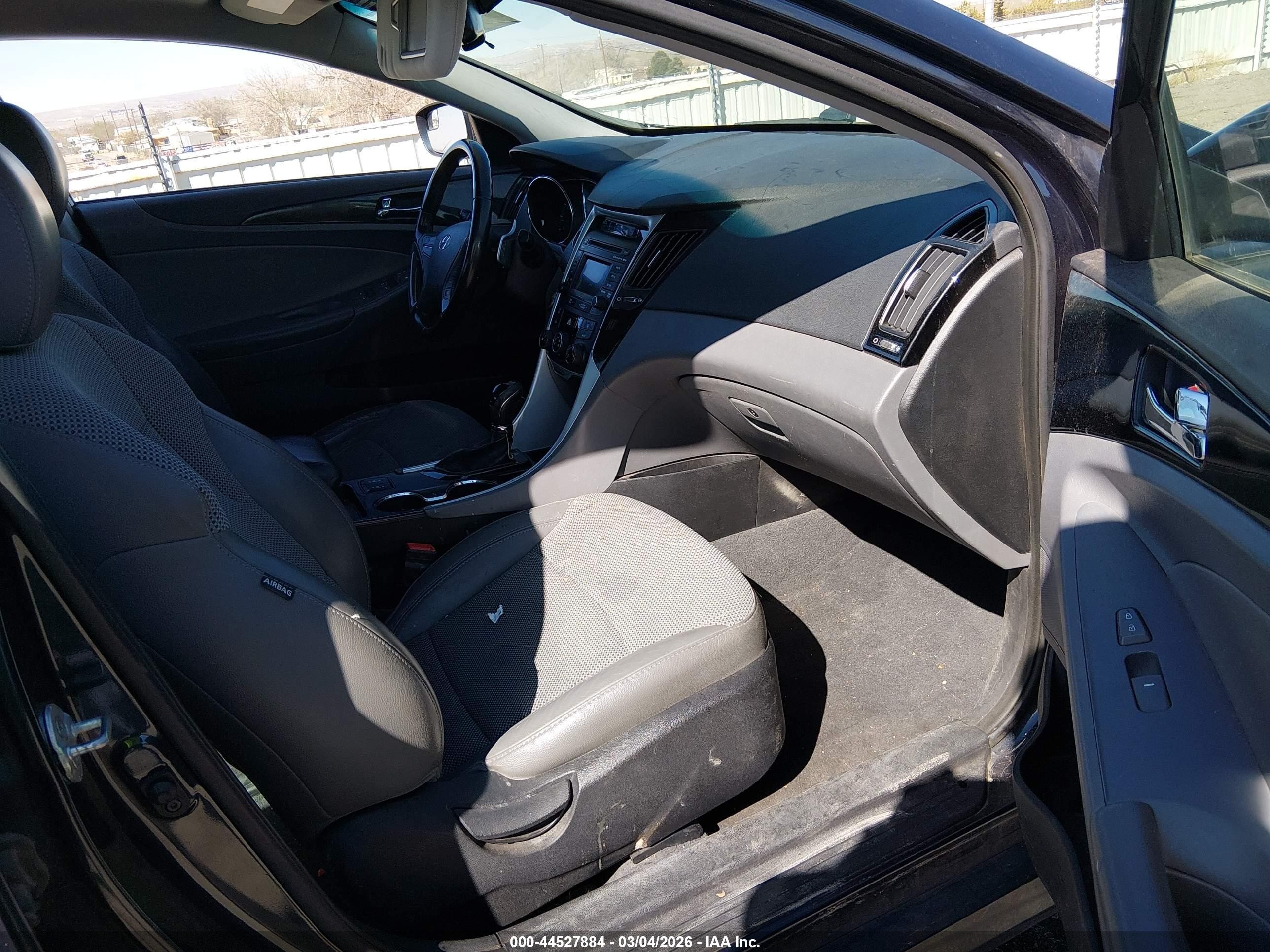 2014 Hyundai Sonata Se Dark Blue vin: 5NPEC4AC5EH825412