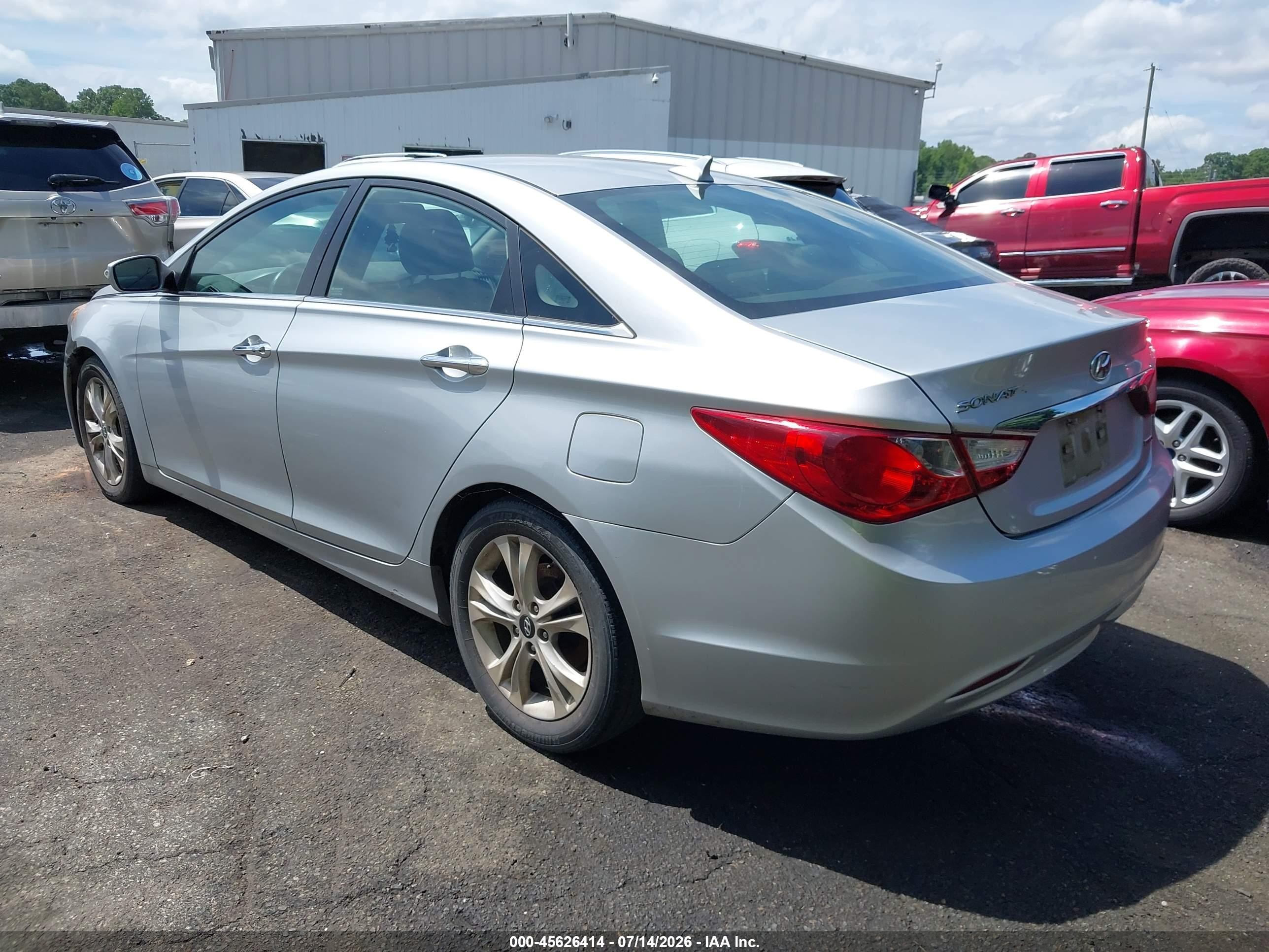 2011 Hyundai Sonata Limited Silver vin: 5NPEC4AC6BH032504