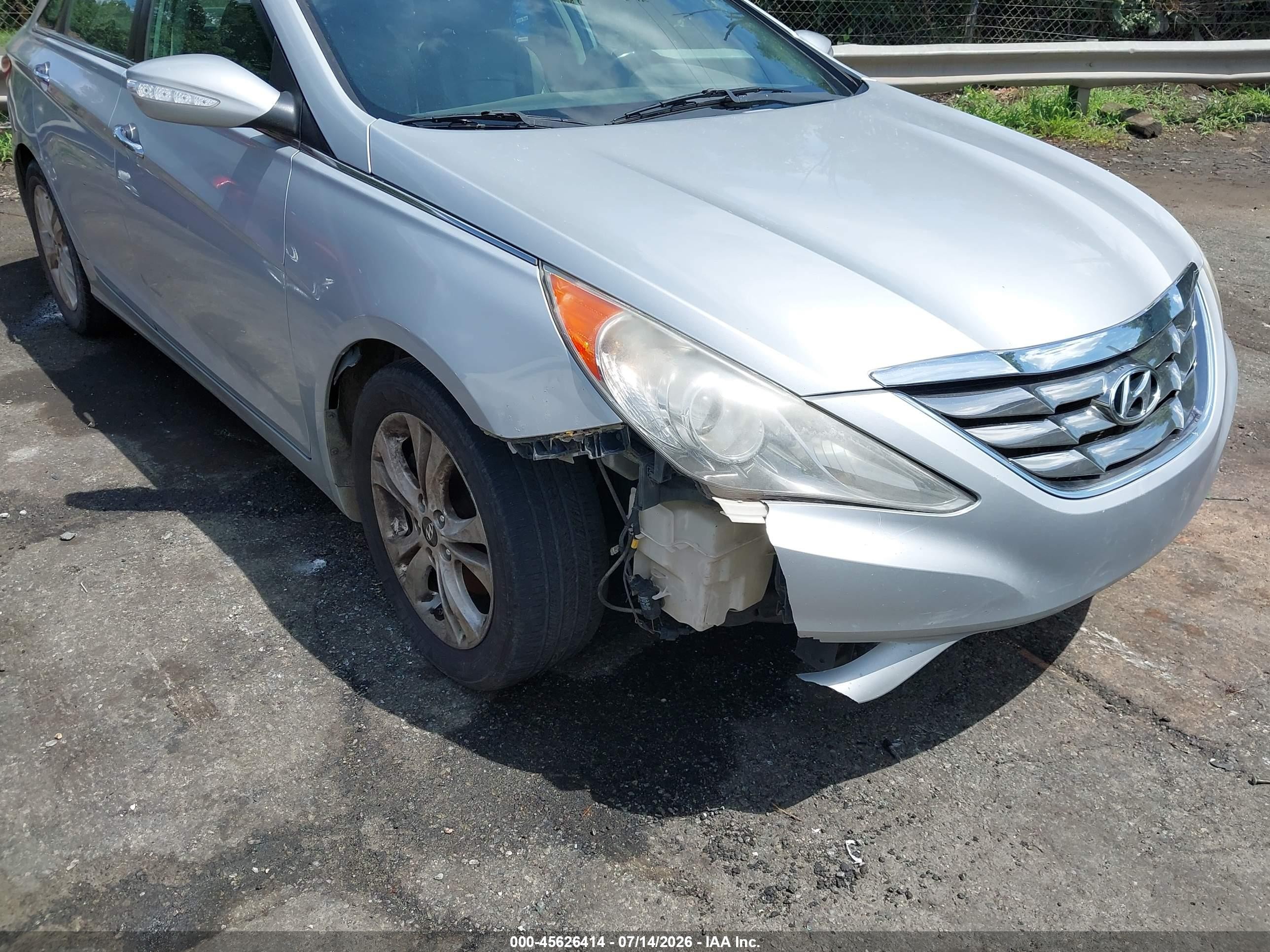 2011 Hyundai Sonata Limited Silver vin: 5NPEC4AC6BH032504