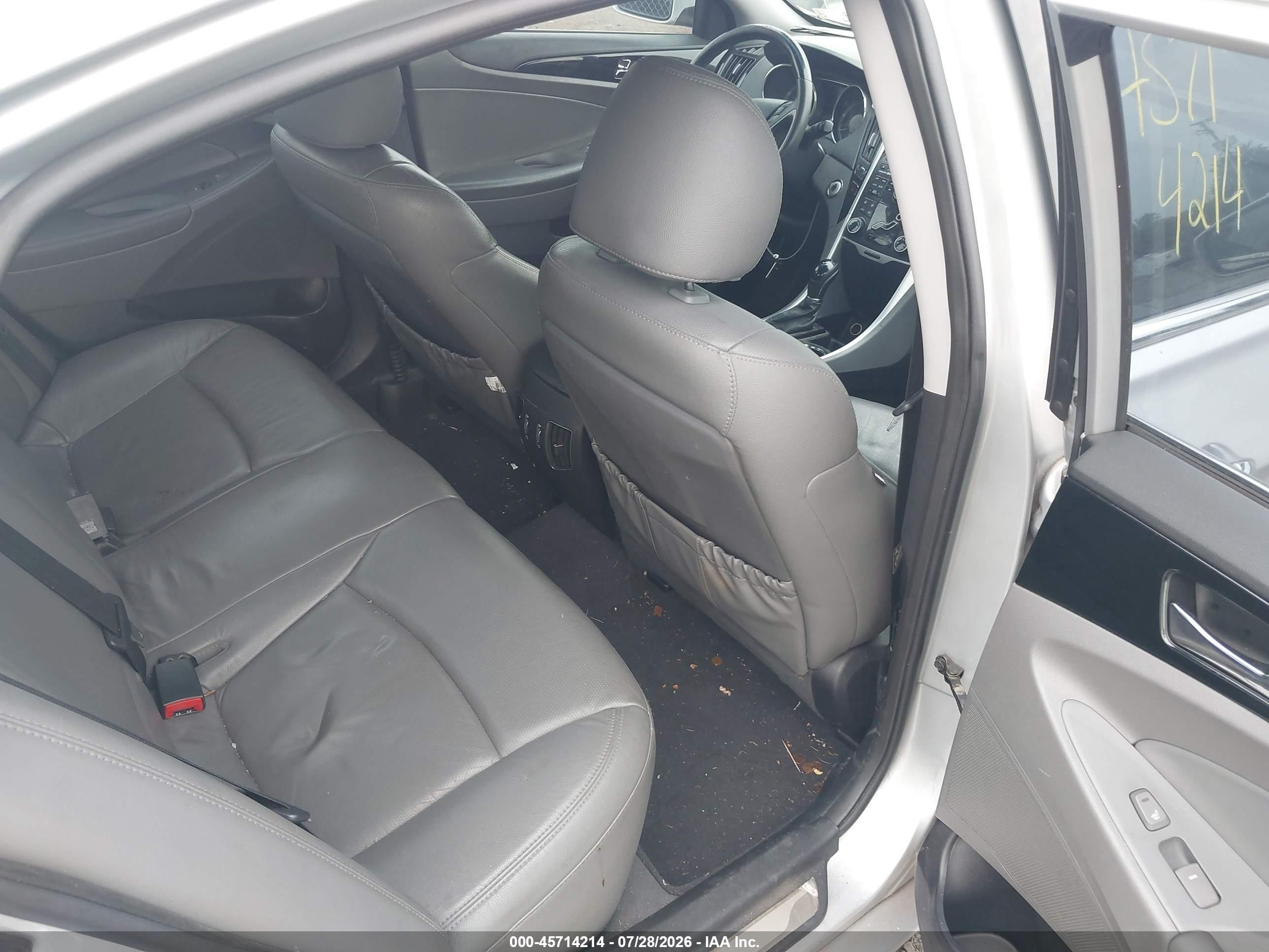 2011 Hyundai Sonata Limited Silver vin: 5NPEC4AC6BH124650