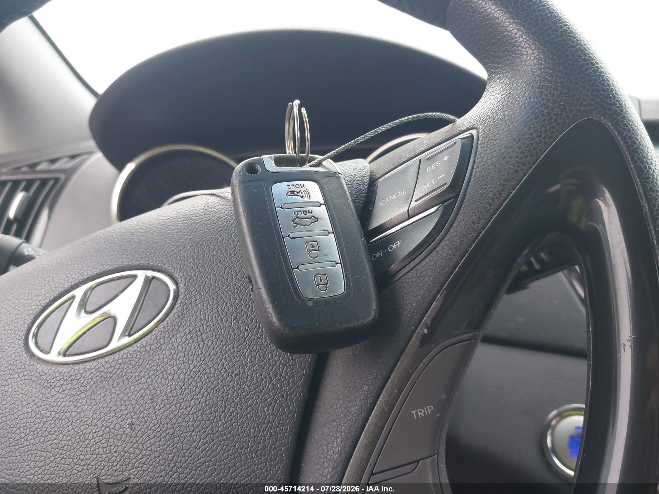 2011 Hyundai Sonata Limited Silver vin: 5NPEC4AC6BH124650