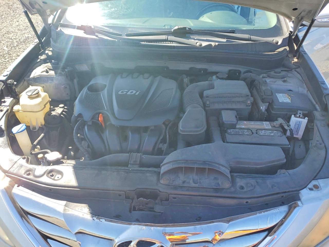 2011 Hyundai Sonata Limited Silver vin: 5NPEC4AC6BH221797