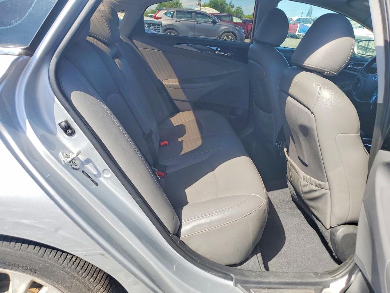 2011 Hyundai Sonata Limited Silver vin: 5NPEC4AC6BH221797