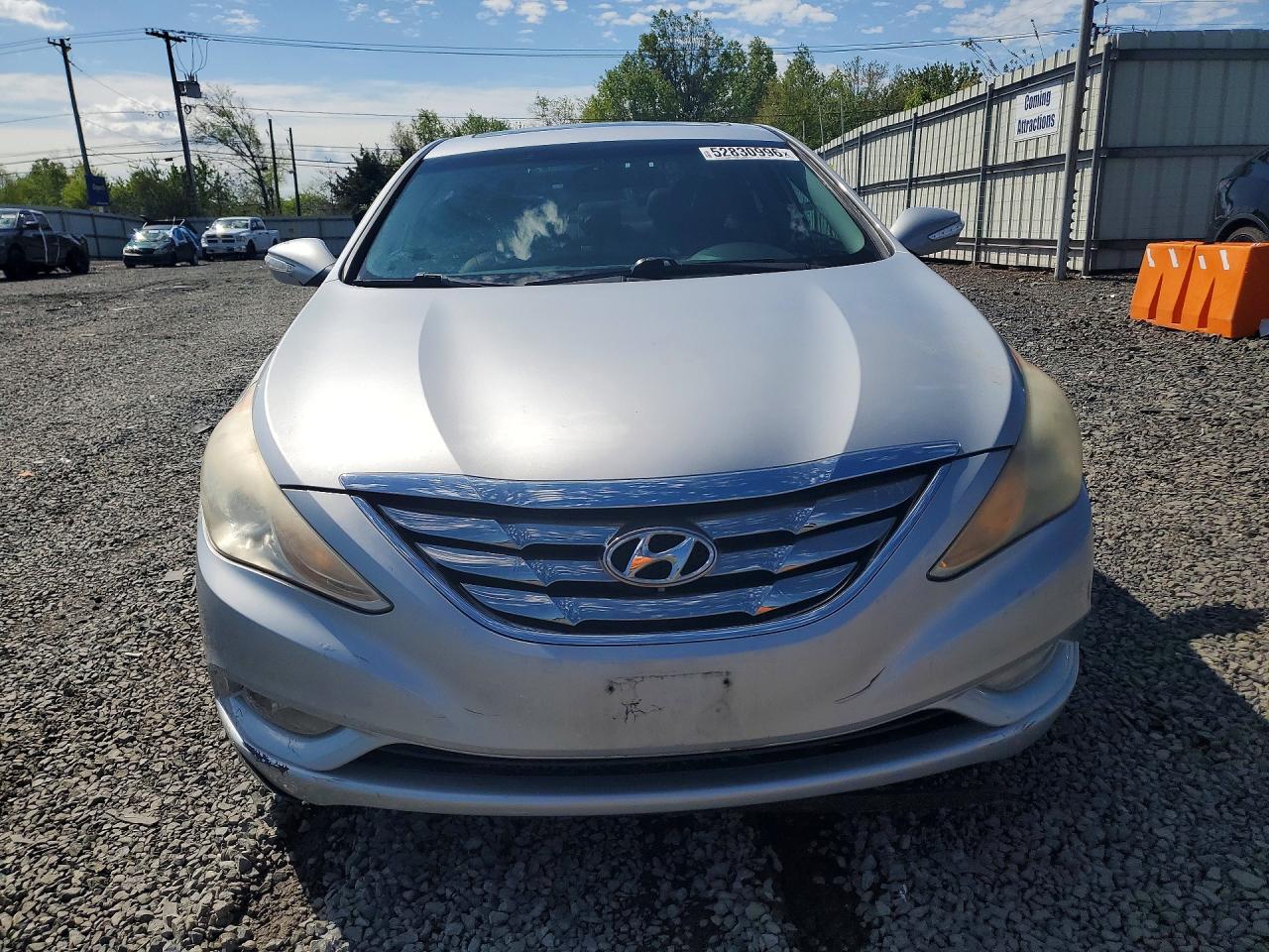 2011 Hyundai Sonata Limited Silver vin: 5NPEC4AC6BH221797