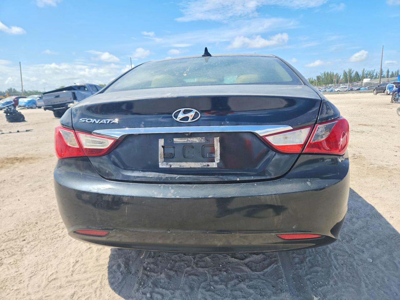 2011 Hyundai Sonata Limited Black vin: 5NPEC4AC6BH290683