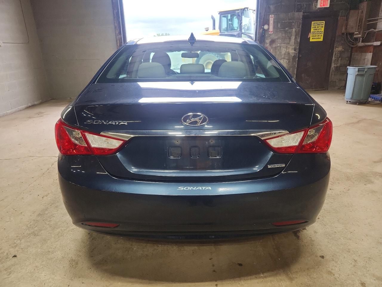 2012 Hyundai Sonata Limited Blue vin: 5NPEC4AC6CH383625