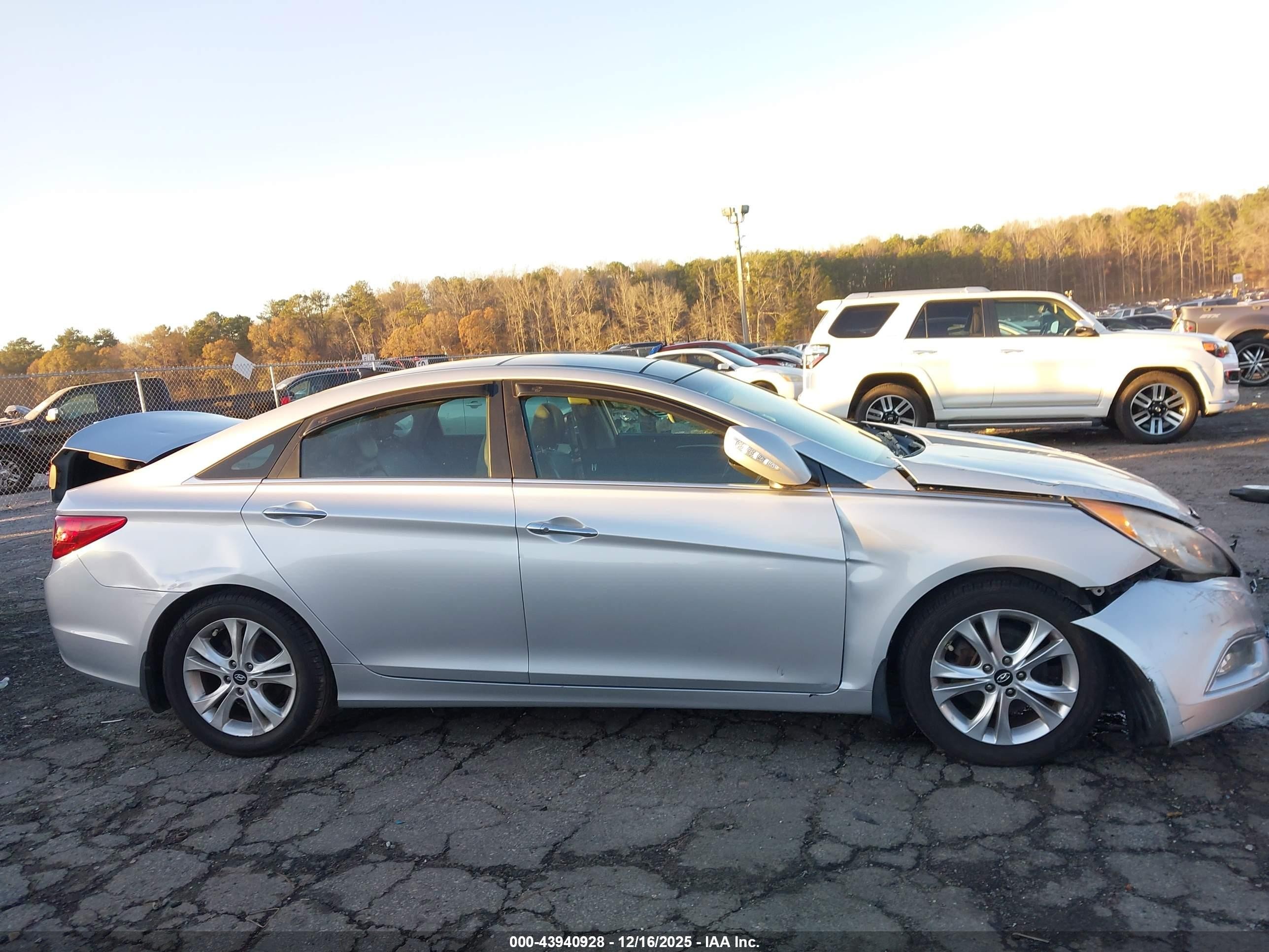 2012 Hyundai Sonata Limited Silver vin: 5NPEC4AC6CH392177