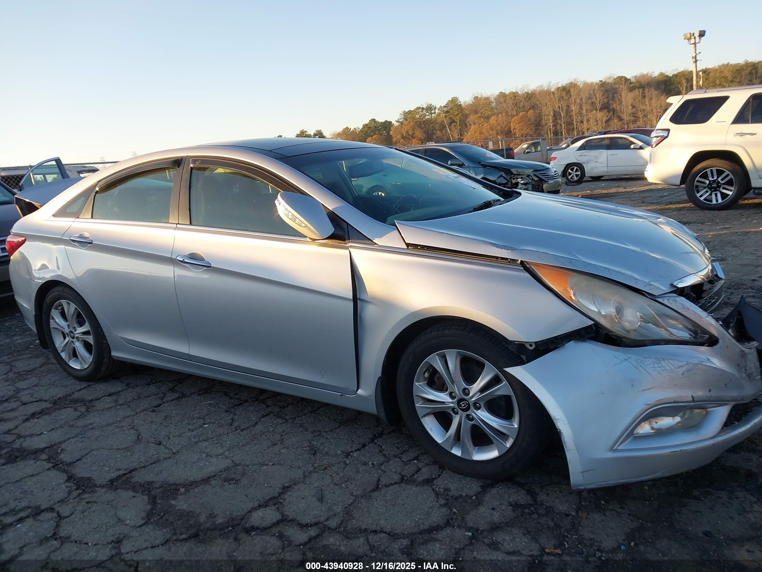 2012 Hyundai Sonata Limited Silver vin: 5NPEC4AC6CH392177