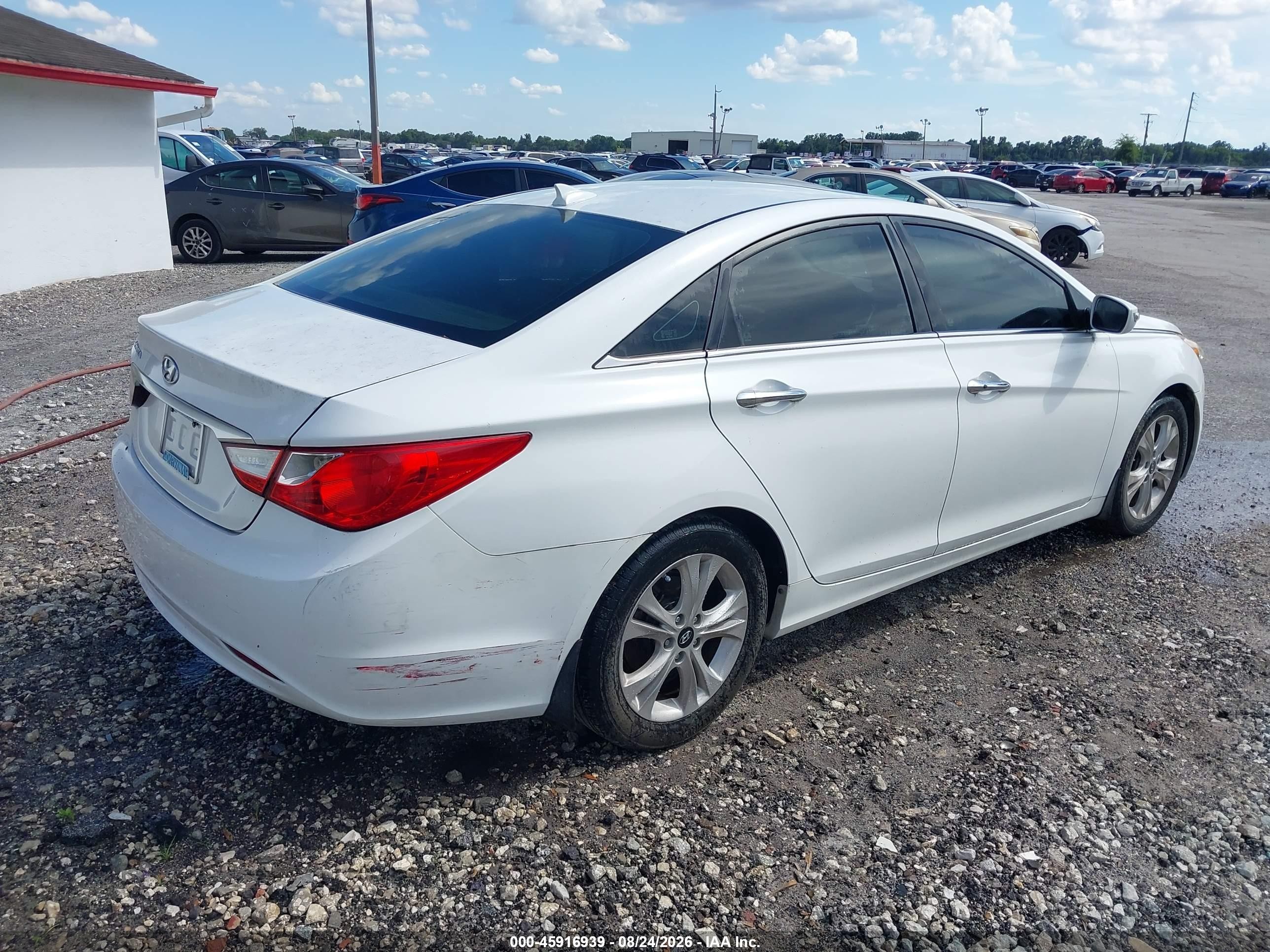 2013 Hyundai Sonata Limited White vin: 5NPEC4AC6DH517762