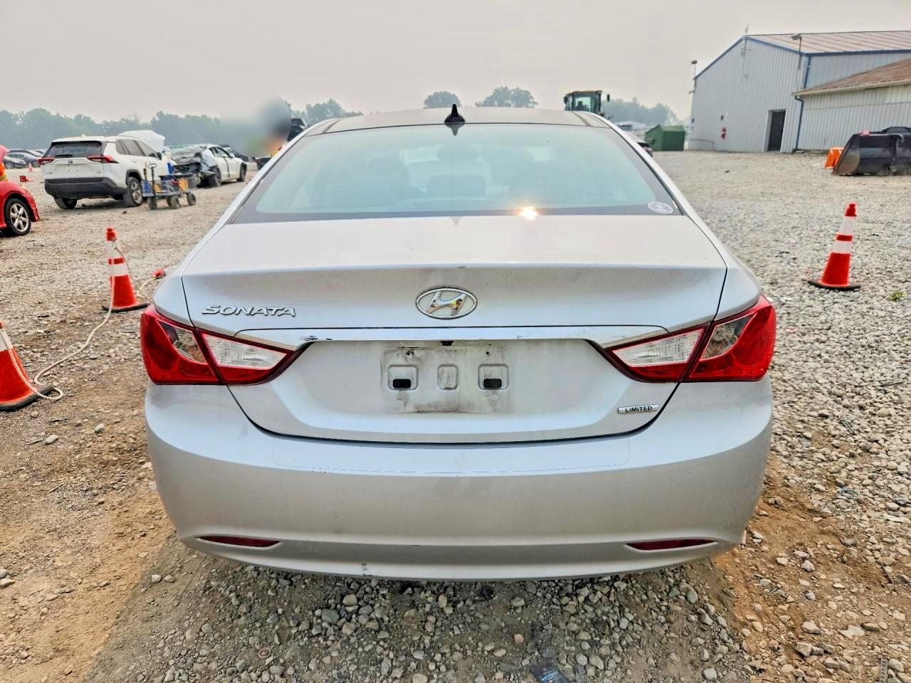 2013 Hyundai Sonata Limited Silver vin: 5NPEC4AC6DH808598