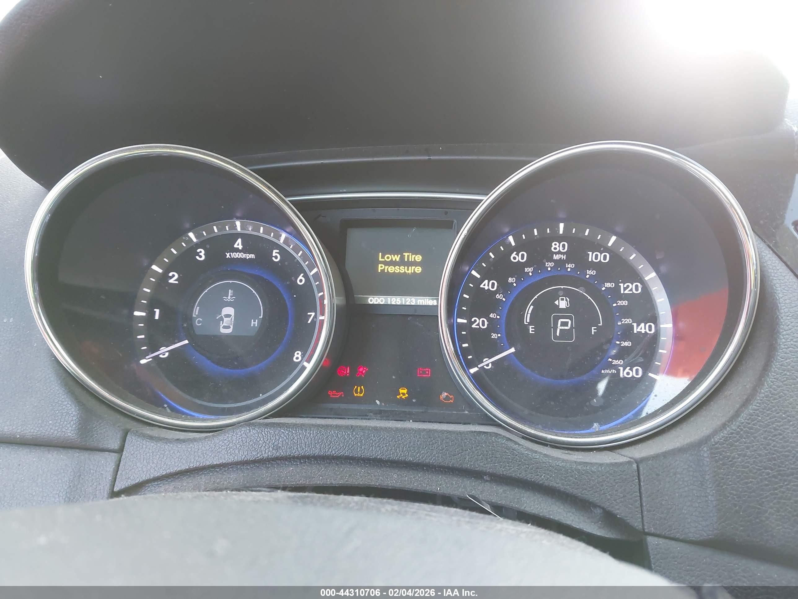 2014 Hyundai Sonata Limited Silver vin: 5NPEC4AC6EH837004