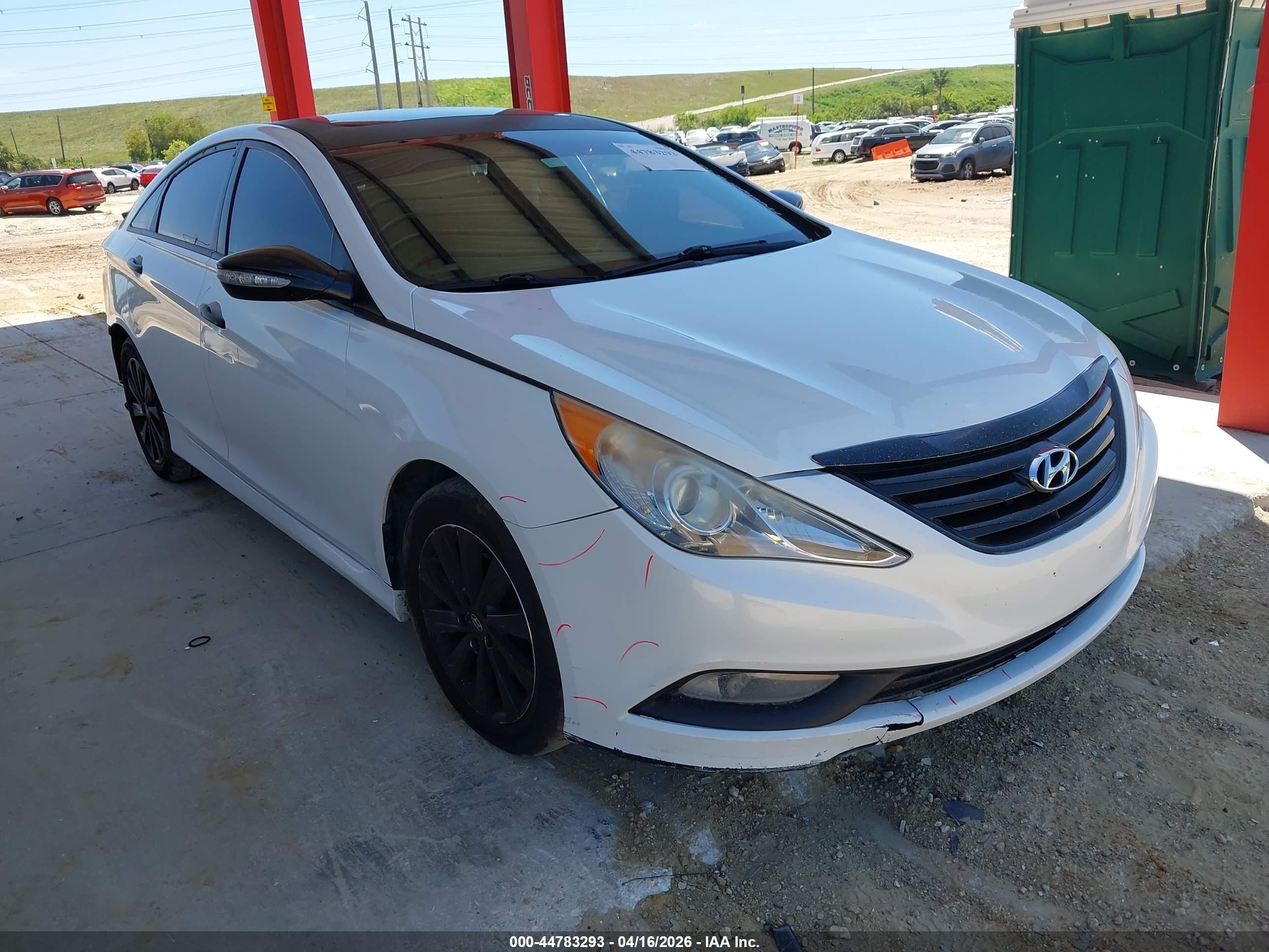 2014 Hyundai Sonata Limited White vin: 5NPEC4AC6EH848505