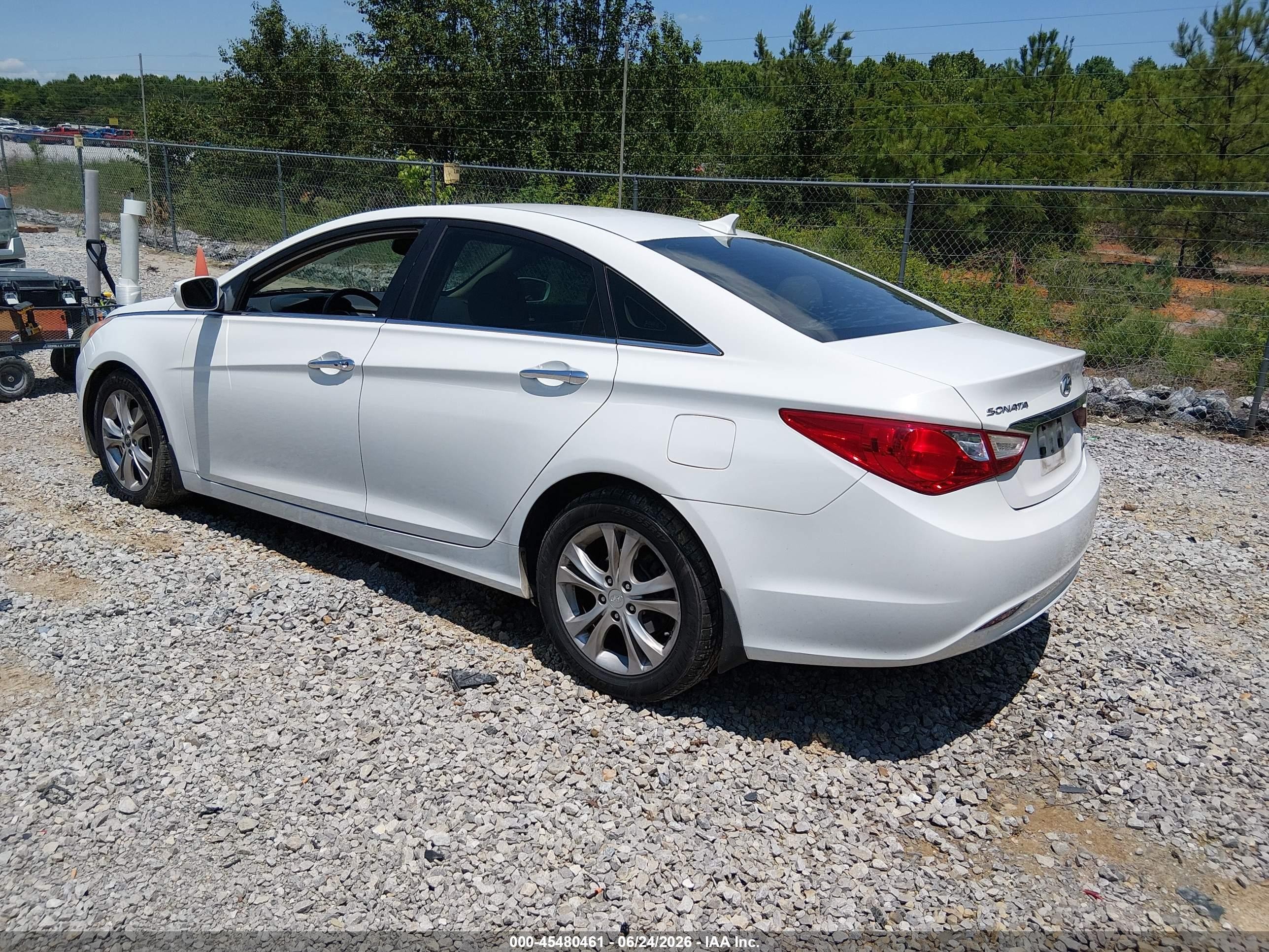 2011 Hyundai Sonata Limited White vin: 5NPEC4AC7BH101376