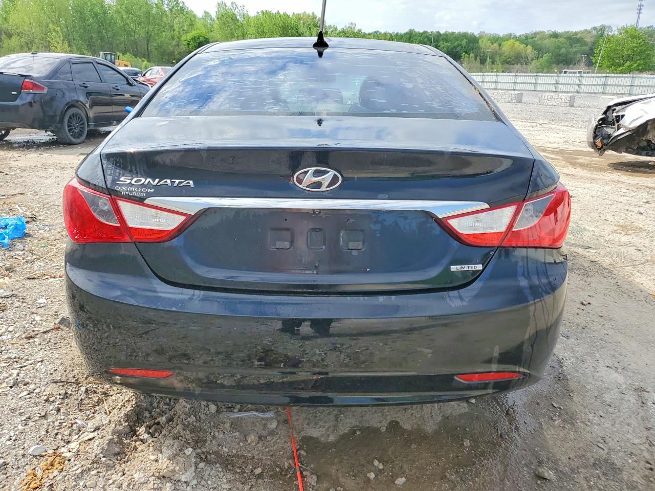 2011 Hyundai Sonata Limited Black vin: 5NPEC4AC7BH107758