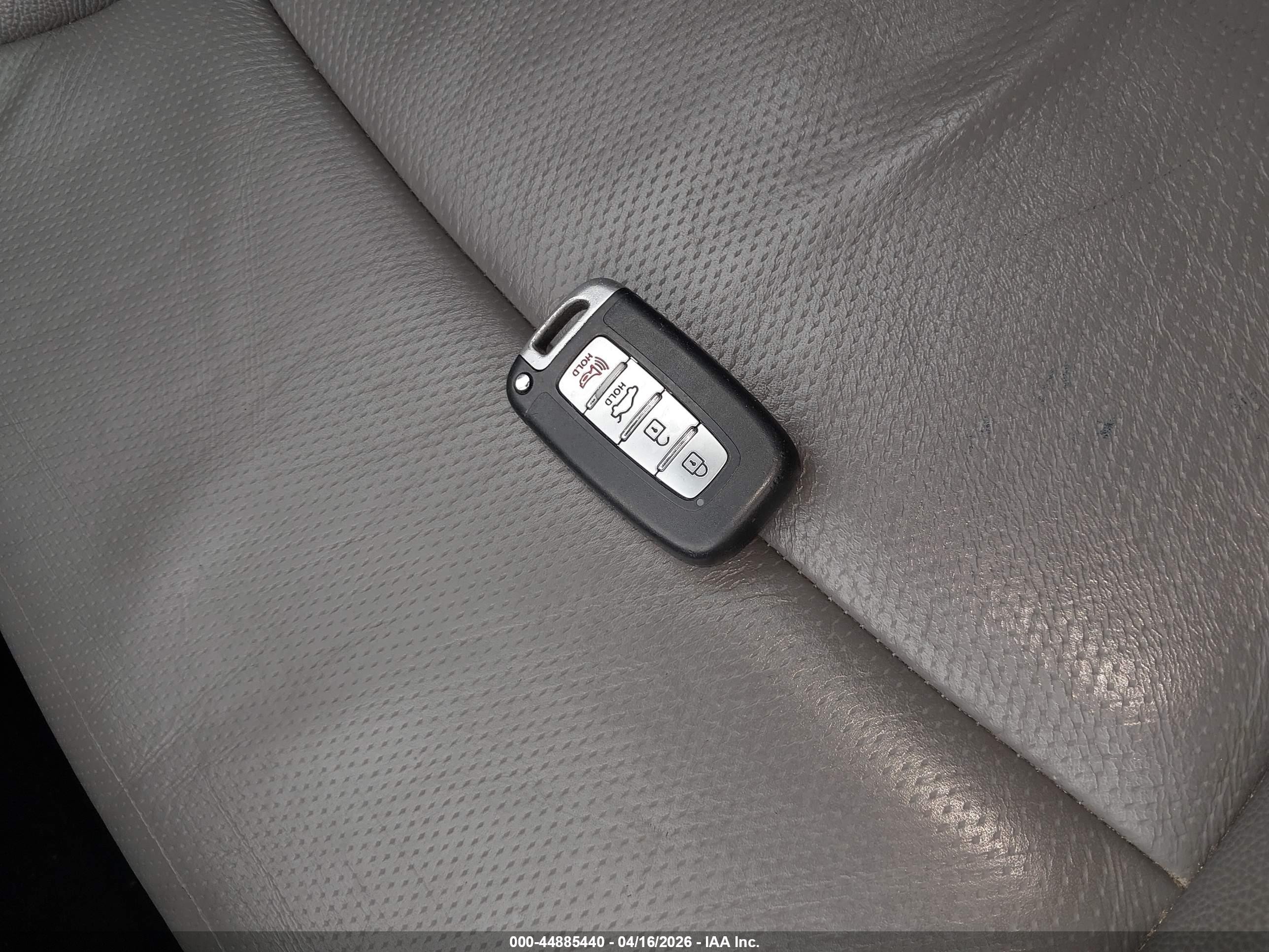 2011 Hyundai Sonata Ltd Серебряный vin: 5NPEC4AC7BH190656