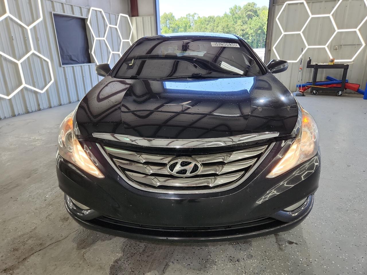 2011 Hyundai Sonata Se Black vin: 5NPEC4AC7BH269826 Damage: Front Bumper, Chipped, 4