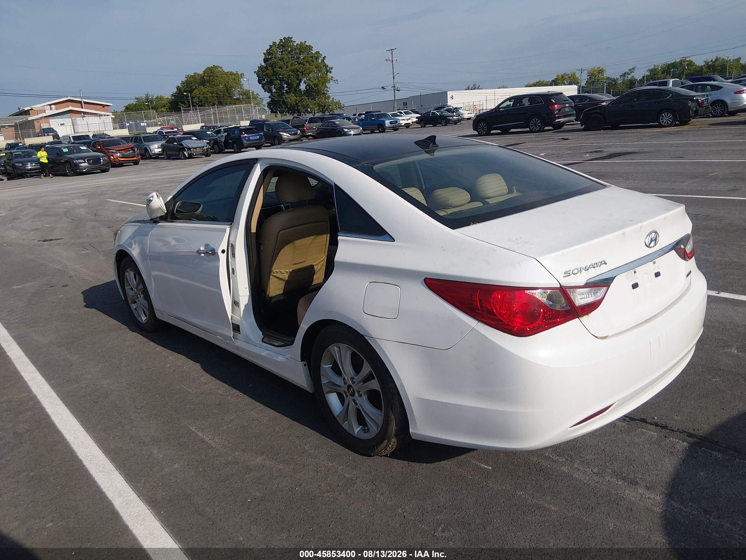 2013 Hyundai Sonata Limited White vin: 5NPEC4AC7DH568977