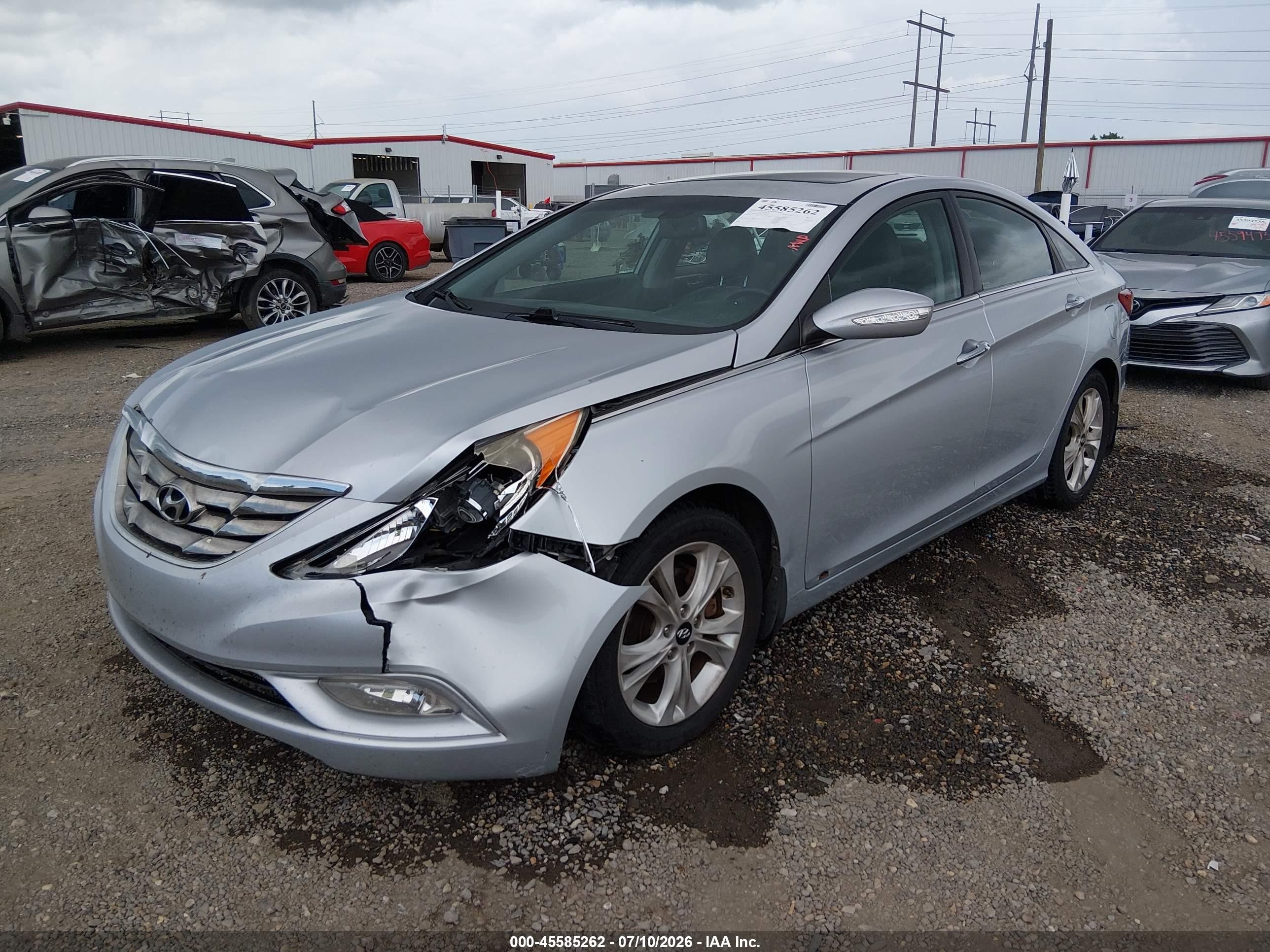 2013 Hyundai Sonata Limited Silver vin: 5NPEC4AC7DH590302