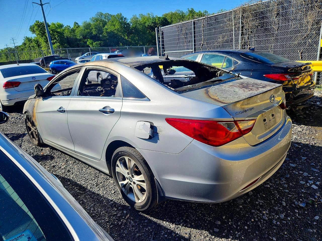 2013 Hyundai Sonata Limited Silver vin: 5NPEC4AC7DH620138