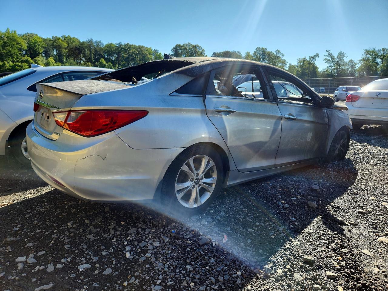 2013 Hyundai Sonata Limited Silver vin: 5NPEC4AC7DH620138
