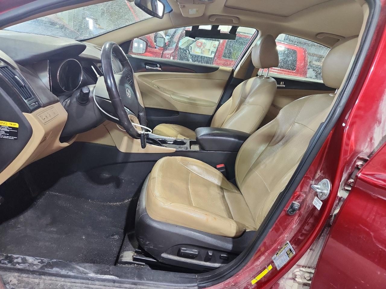 2014 Hyundai Sonata Burgundy vin: 5NPEC4AC7EH819854