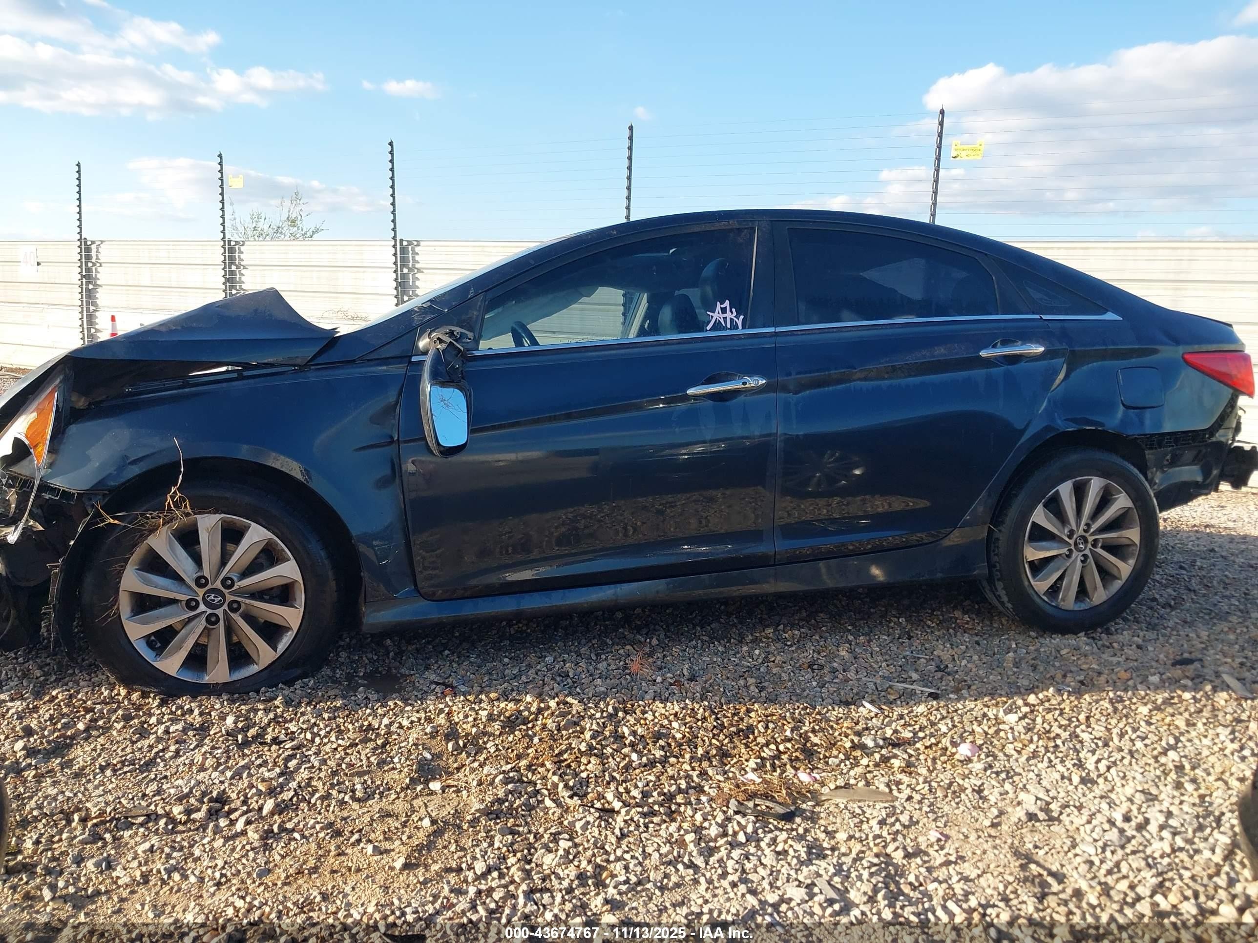 2014 Hyundai Sonata Limited Black vin: 5NPEC4AC7EH825072