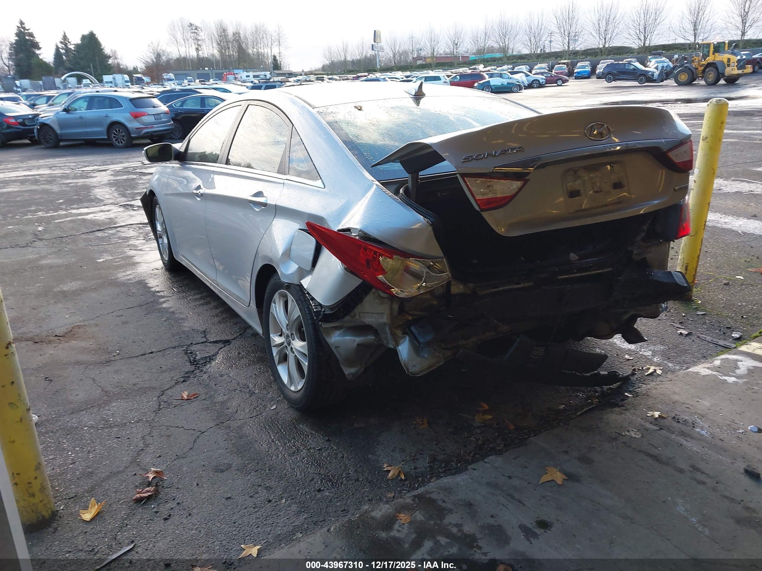 2011 Hyundai Sonata Limited Silver vin: 5NPEC4AC8BH004896
