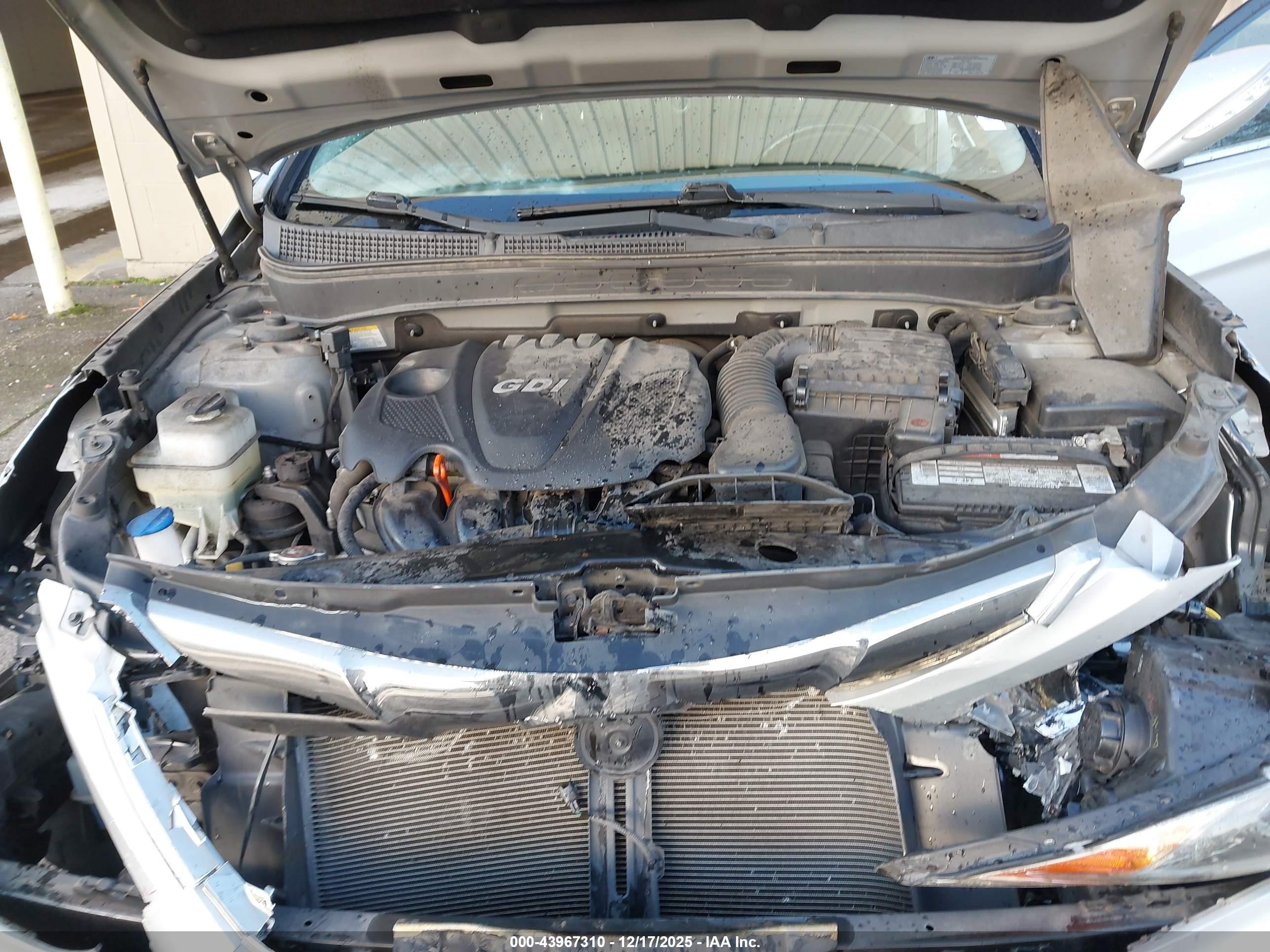 2011 Hyundai Sonata Limited Silver vin: 5NPEC4AC8BH004896