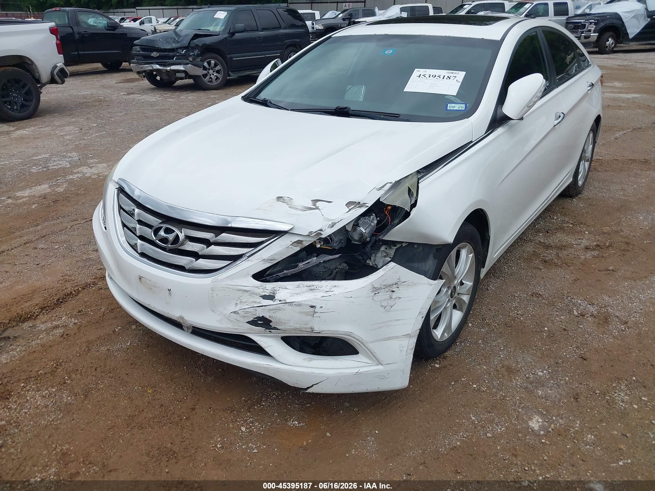 2011 Hyundai Sonata Limited White vin: 5NPEC4AC8BH030821