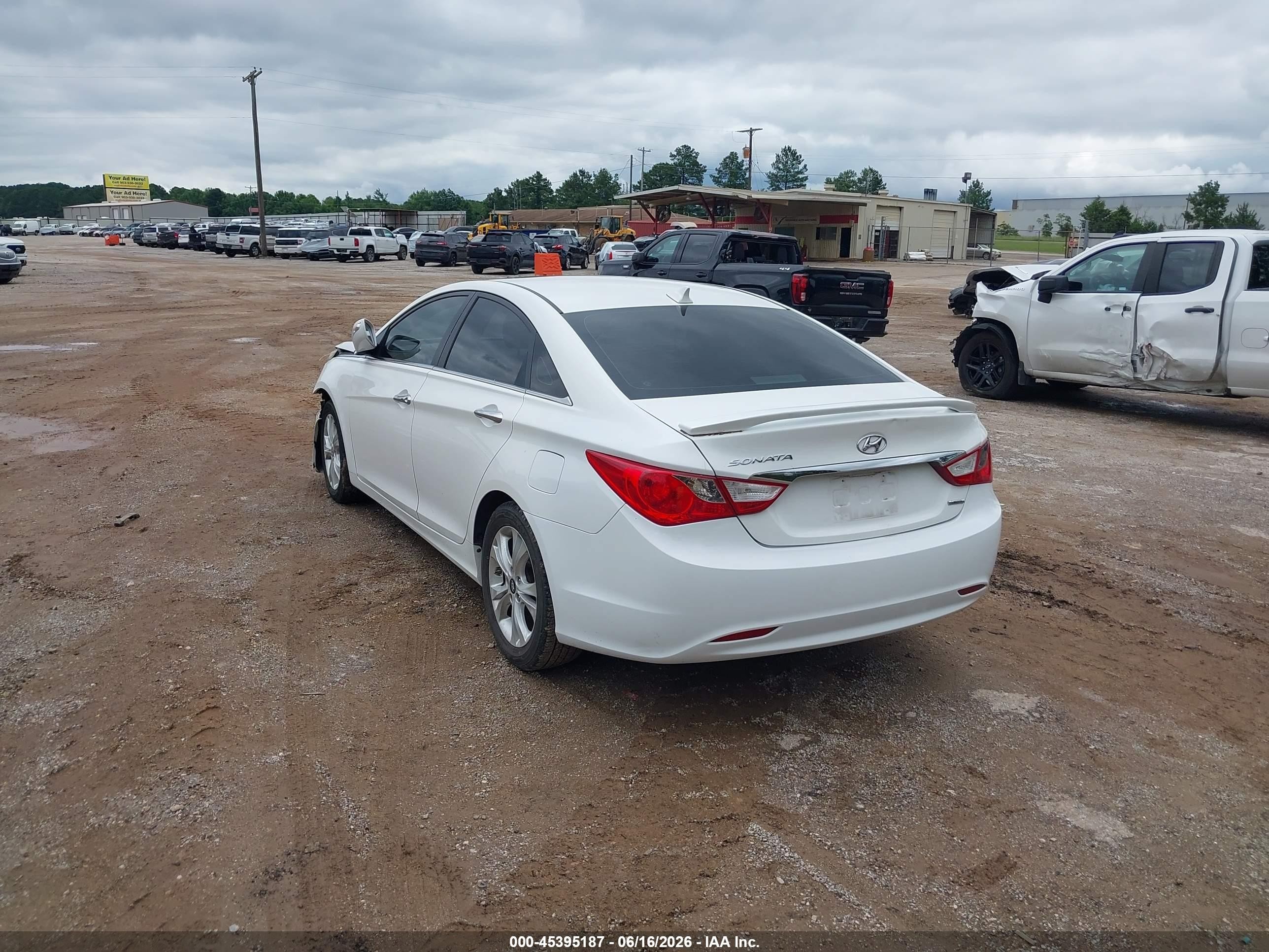 2011 Hyundai Sonata Limited White vin: 5NPEC4AC8BH030821