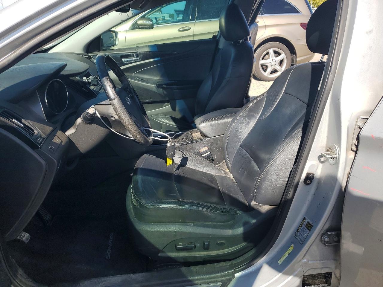 2011 Hyundai Sonata Limited Silver vin: 5NPEC4AC8BH137951
