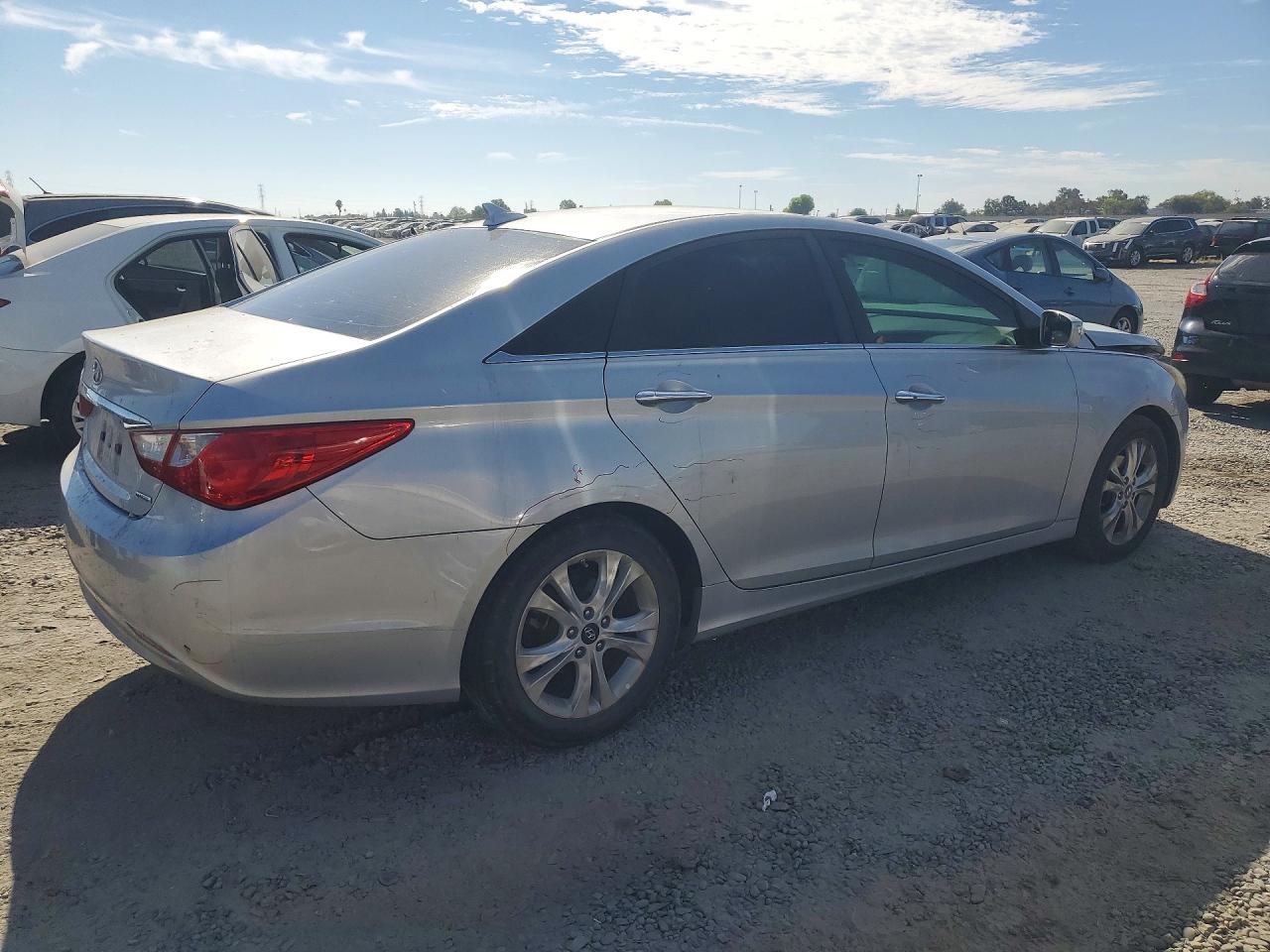 2011 Hyundai Sonata Limited Silver vin: 5NPEC4AC8BH137951