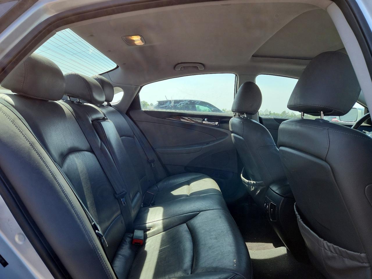 2011 Hyundai Sonata Limited Silver vin: 5NPEC4AC8BH181285