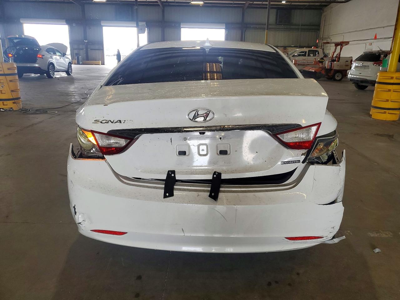 2011 Hyundai Sonata Limited White vin: 5NPEC4AC8BH285372